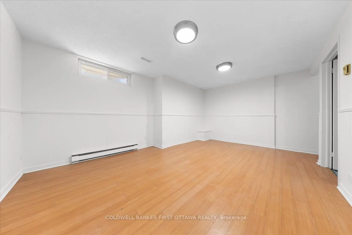 2F CASTLEBROOK Lane #12
