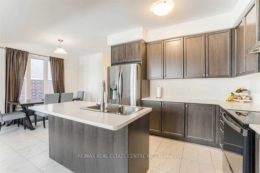 7831 Odell Crescent
