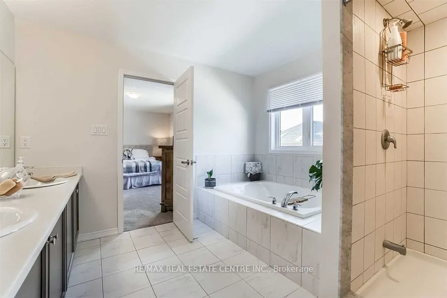7831 Odell Crescent