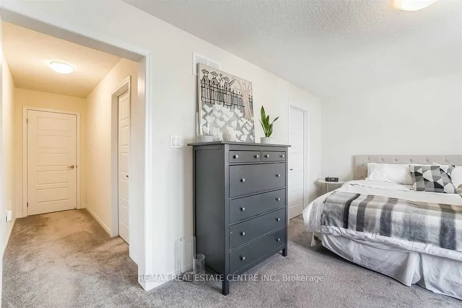 7831 Odell Crescent