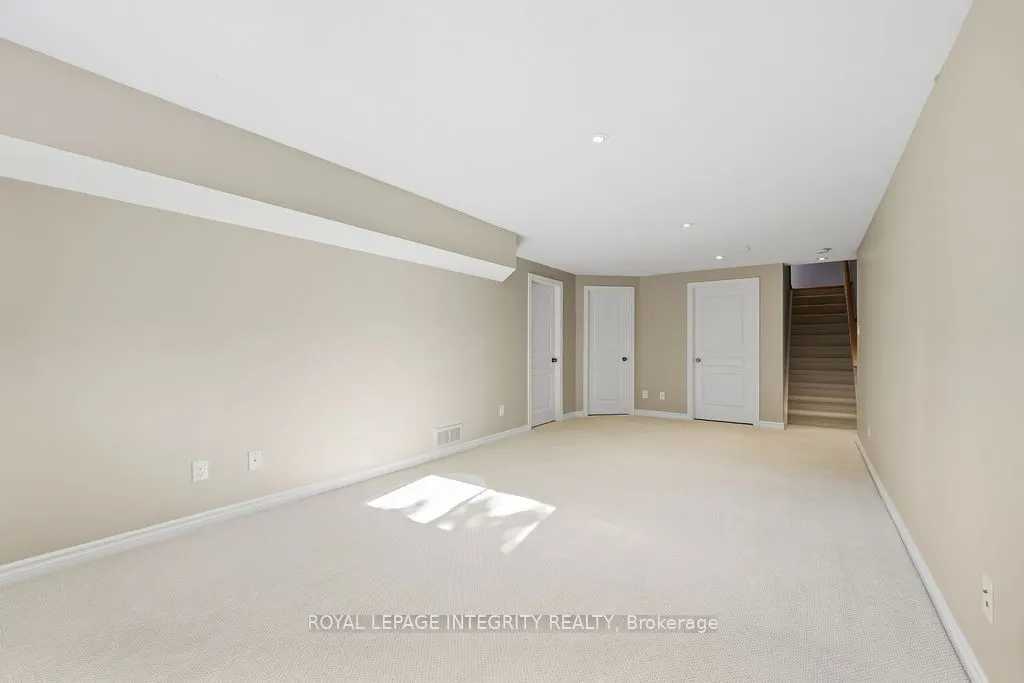 1014 Ottenbrite Crescent