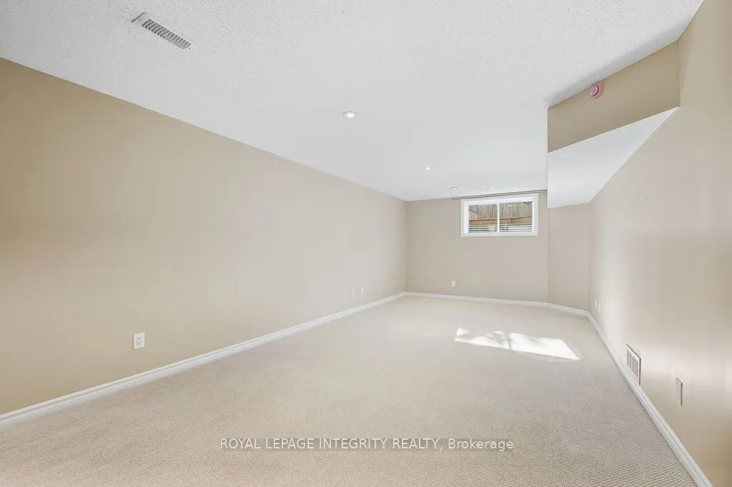 1014 Ottenbrite Crescent
