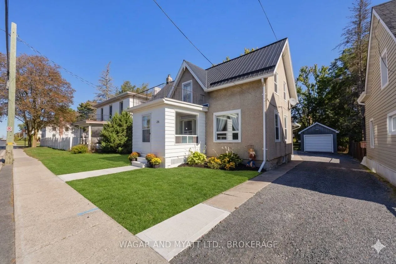 205 Centre Street N