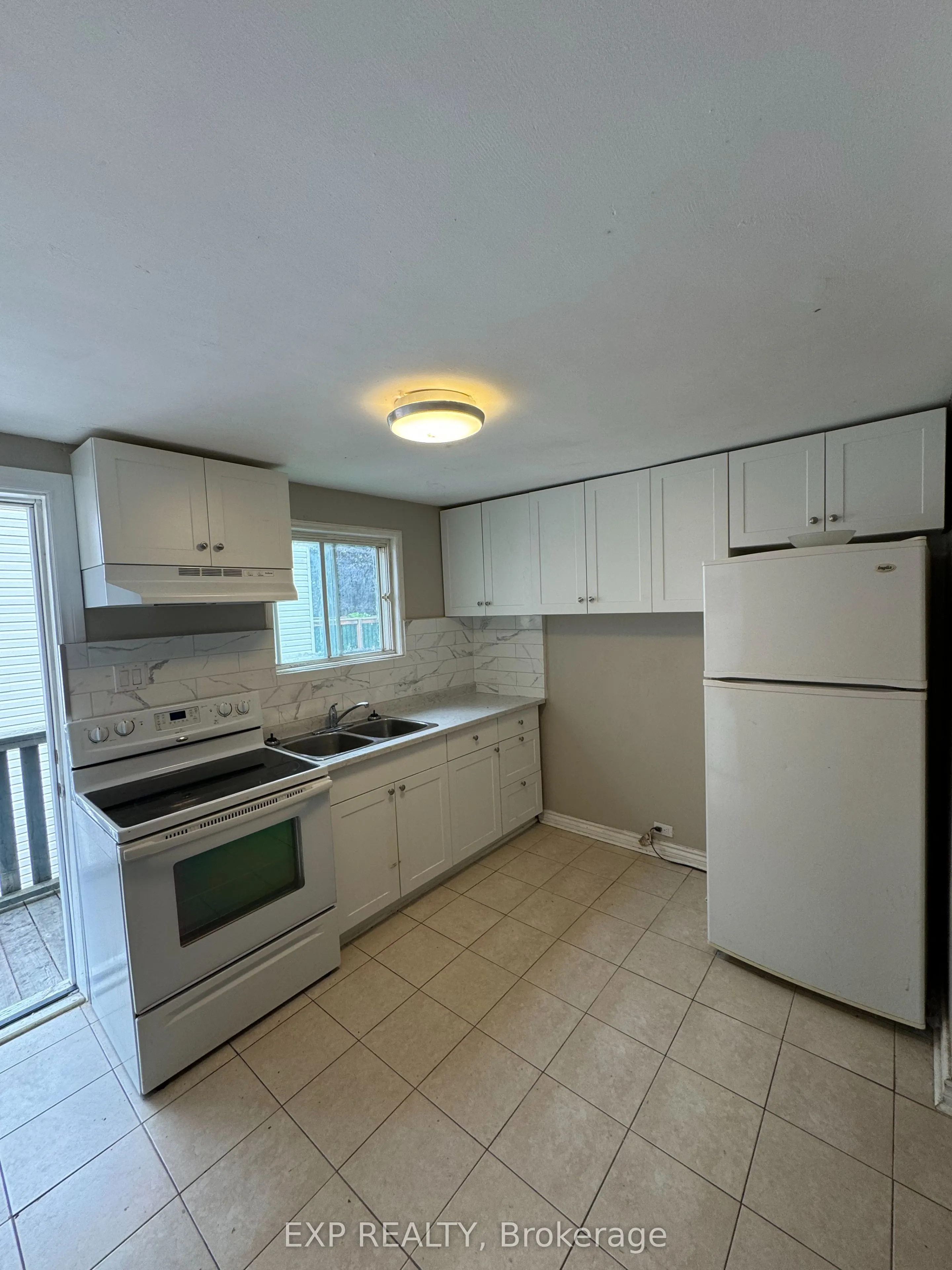 72 BARRETTE Street #3