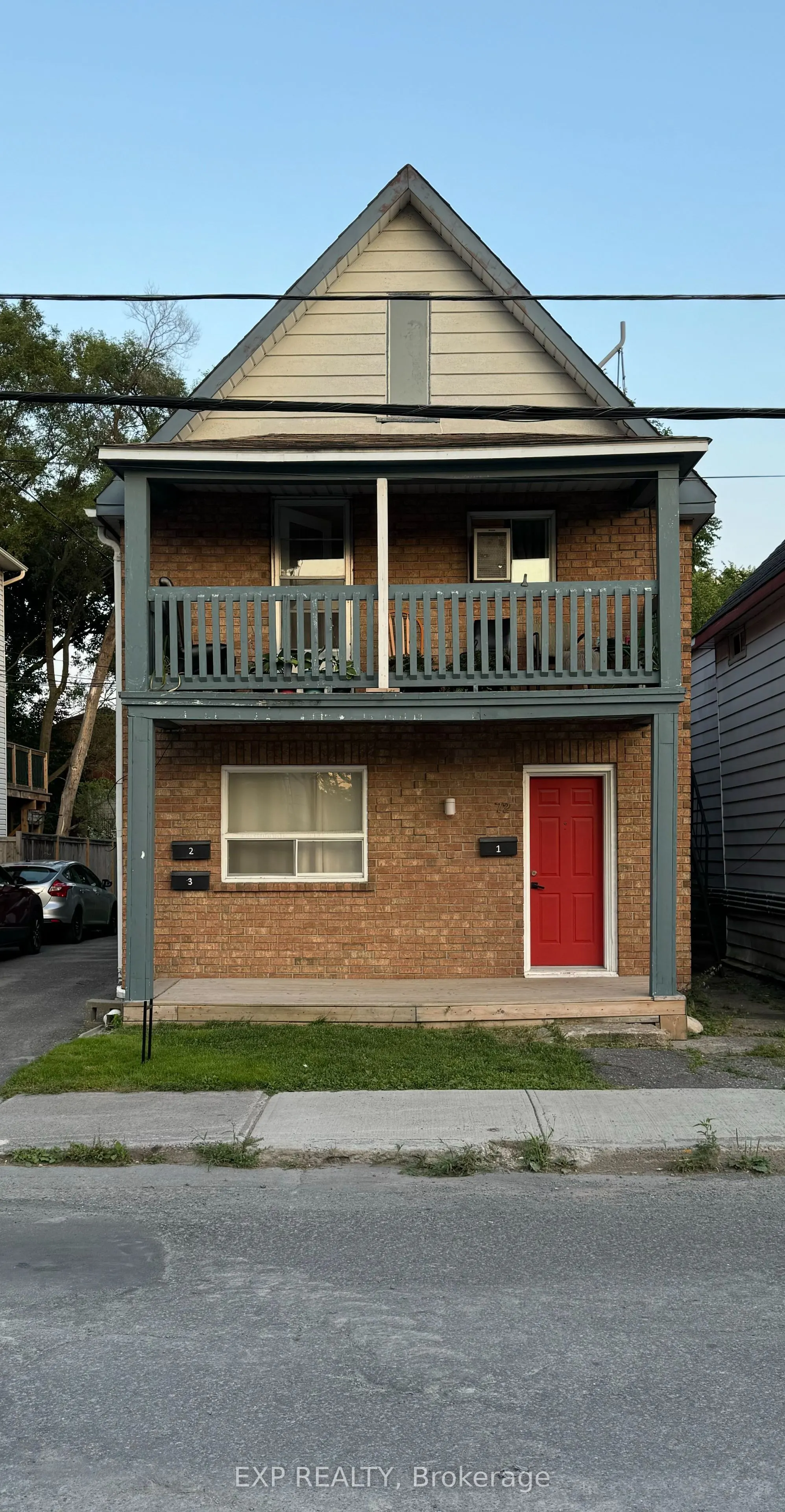 72 BARRETTE Street #3