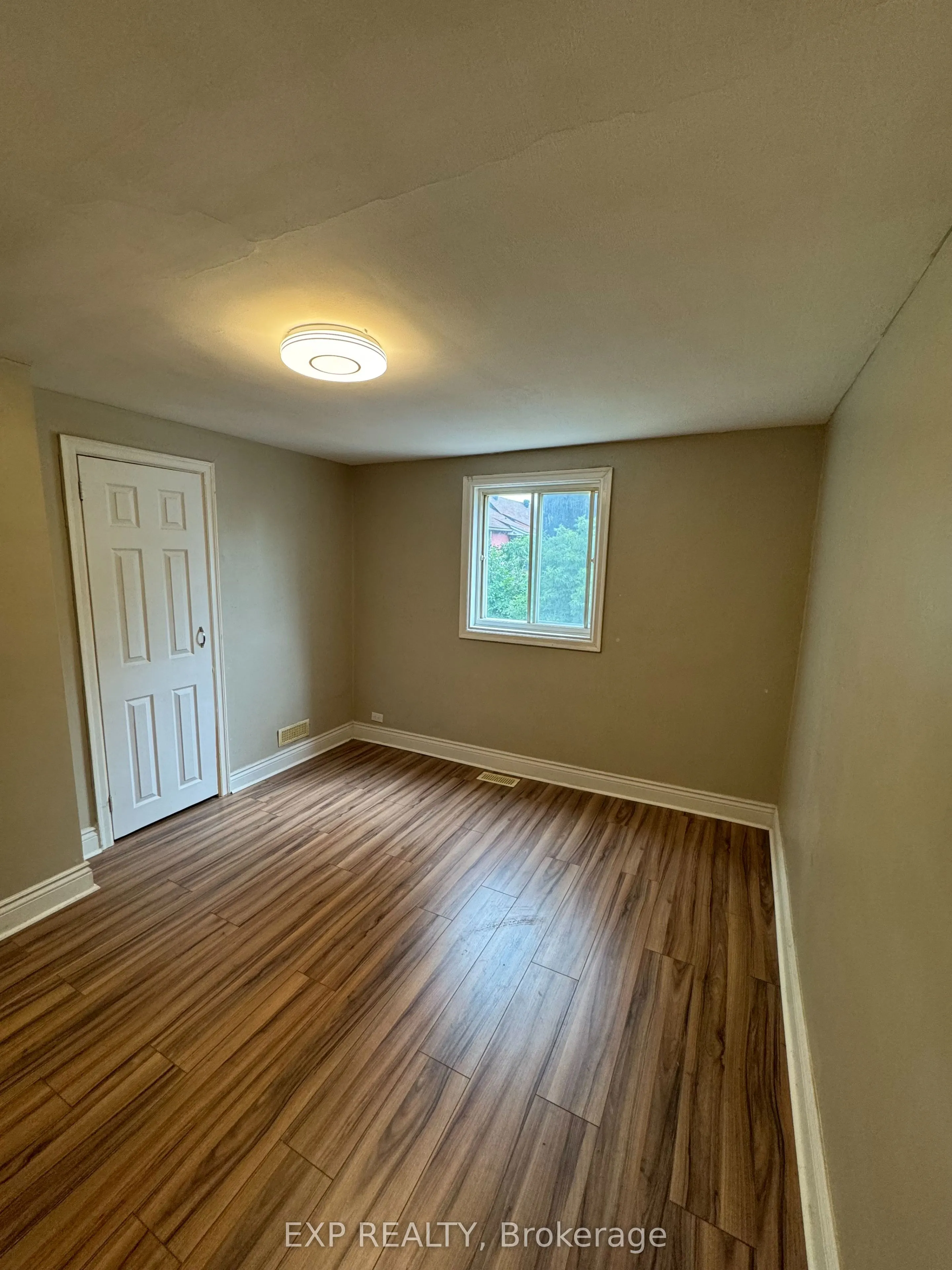 72 BARRETTE Street #3