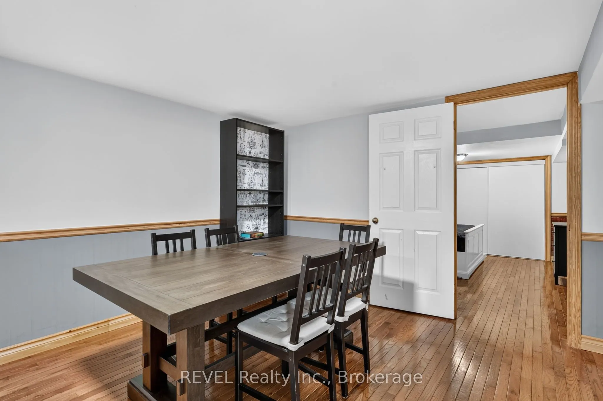 10 Meadowbrook Lane