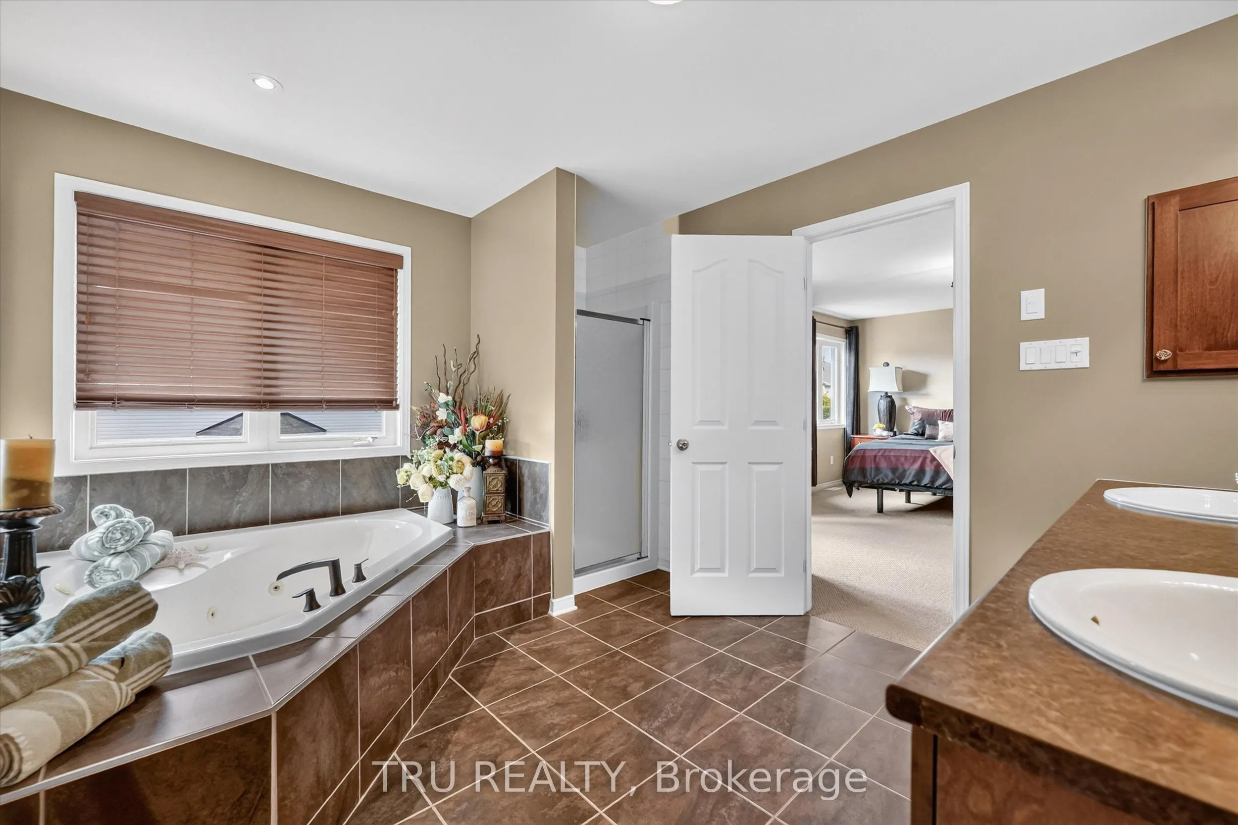 325 Upcountry Drive E