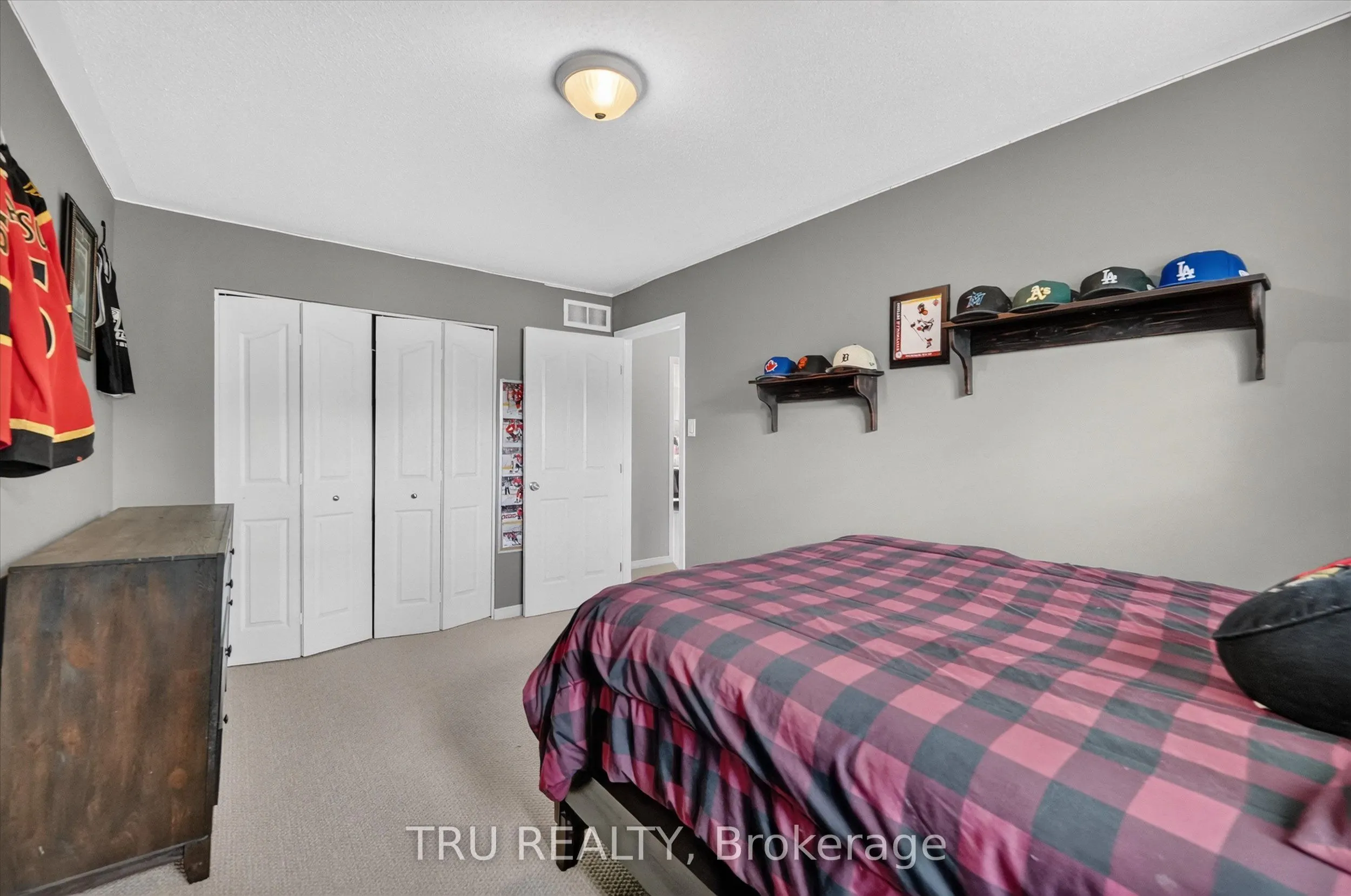 325 Upcountry Drive E