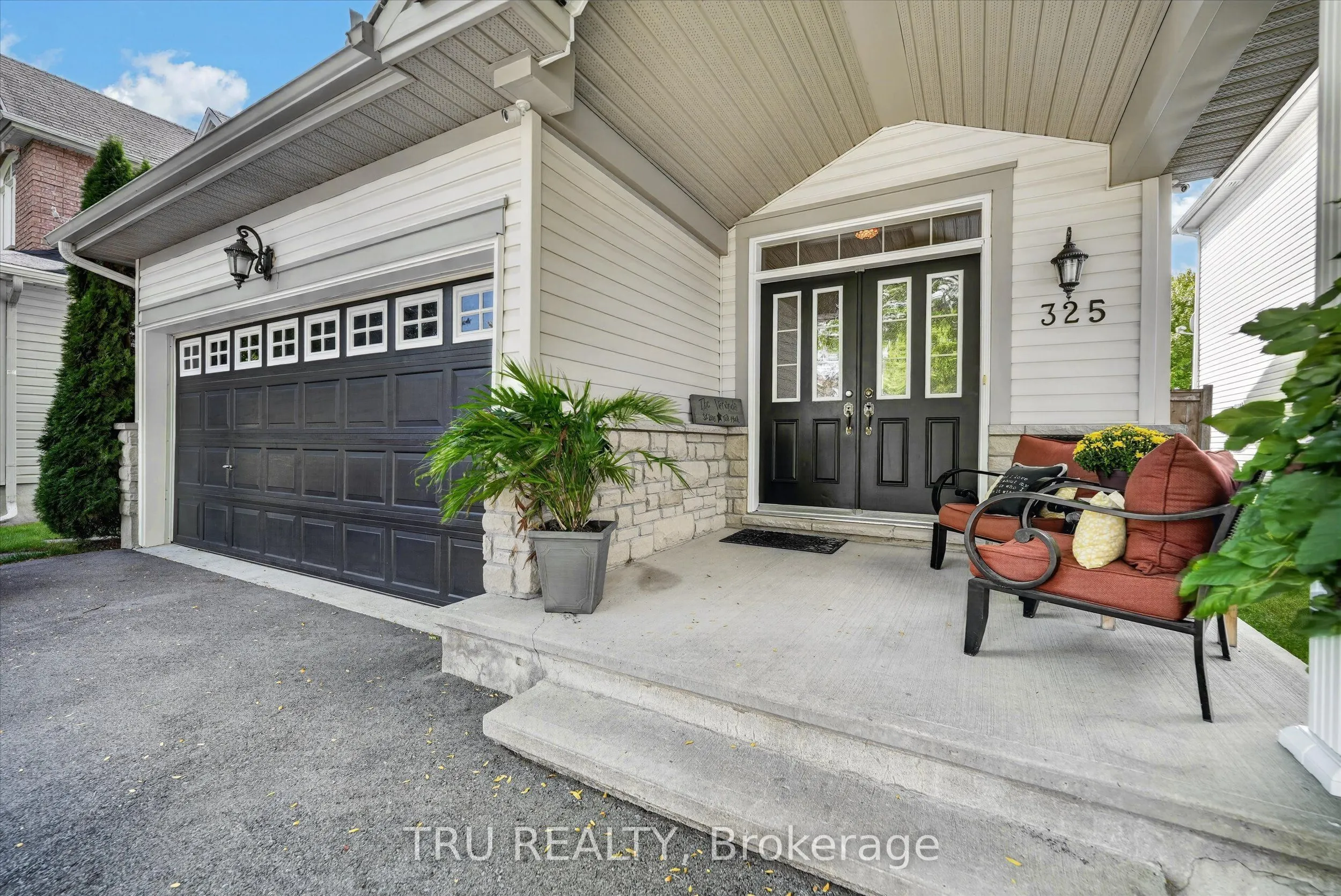 325 Upcountry Drive E