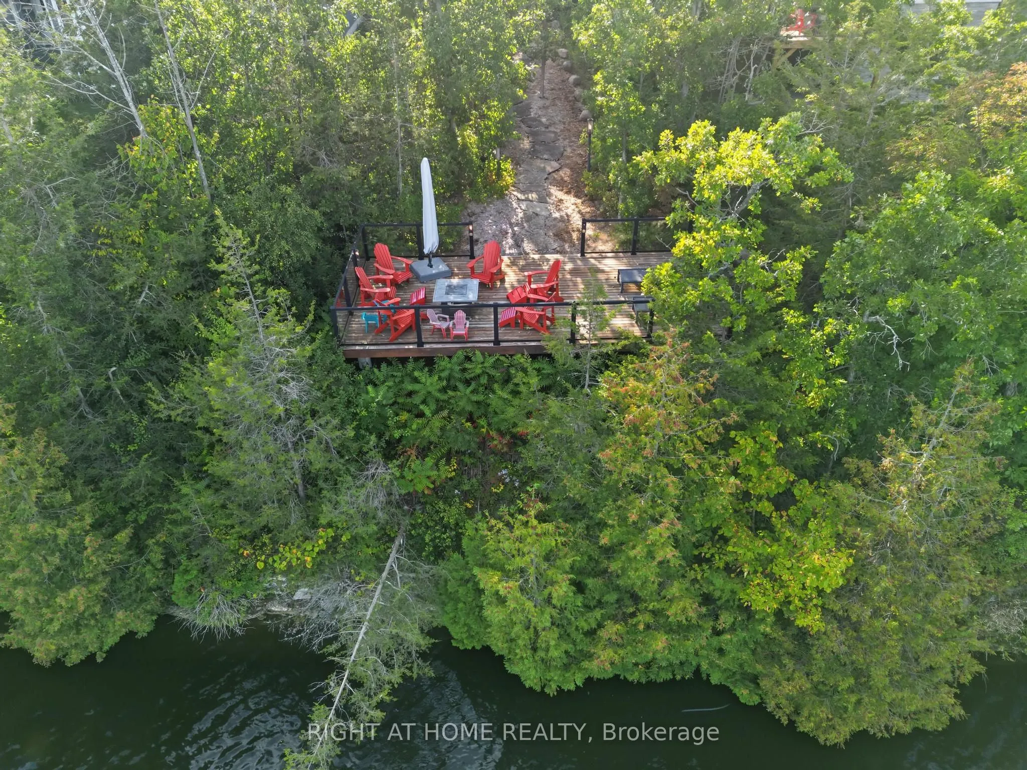 3 Riverside Trail