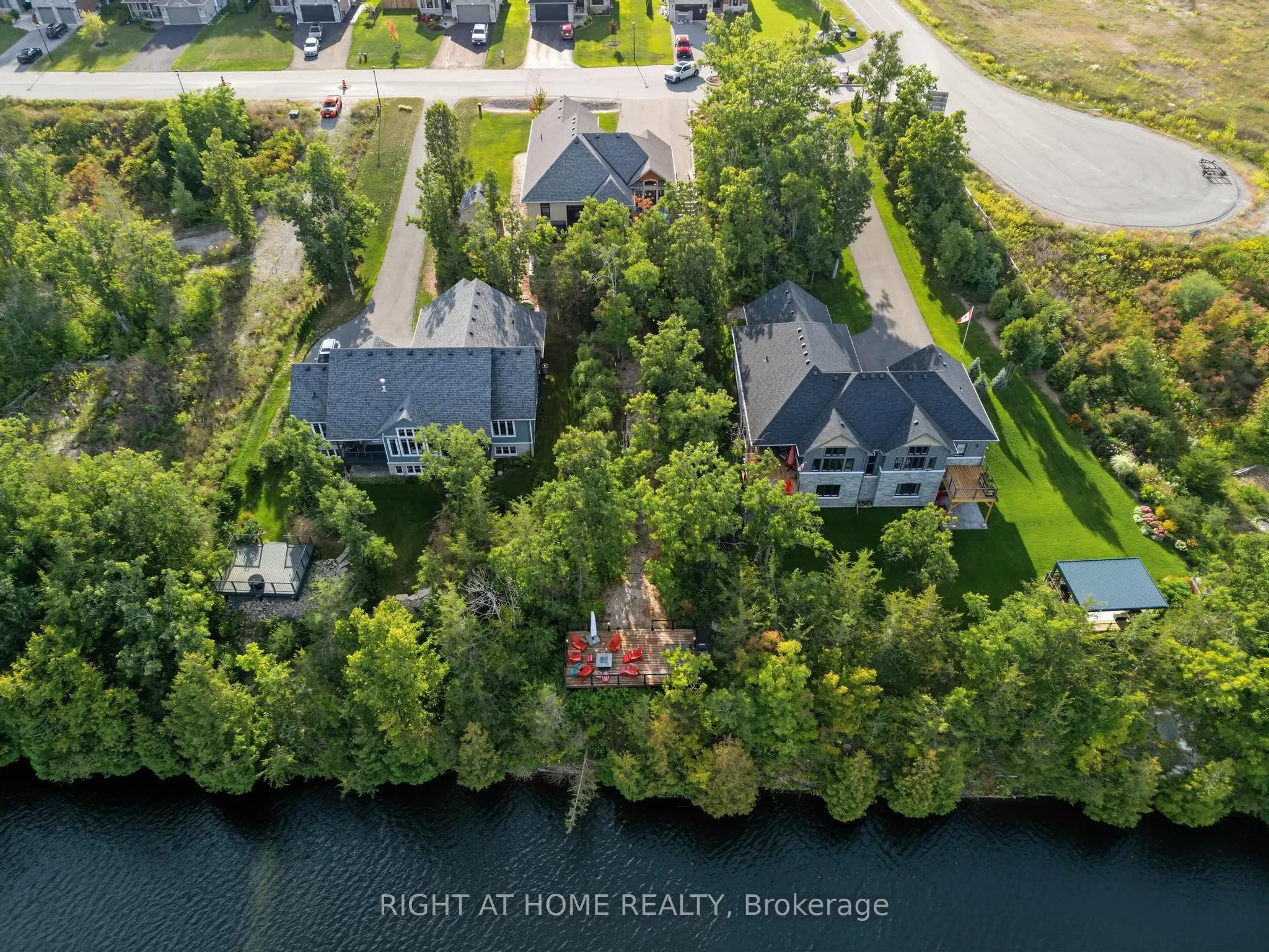 3 Riverside Trail