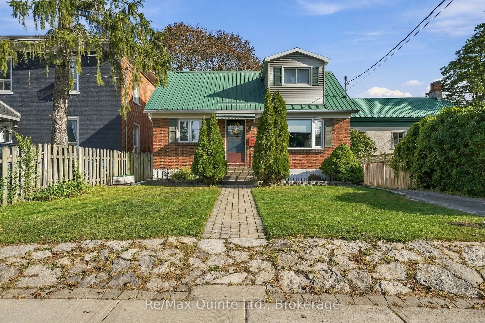 170 Moira Street W