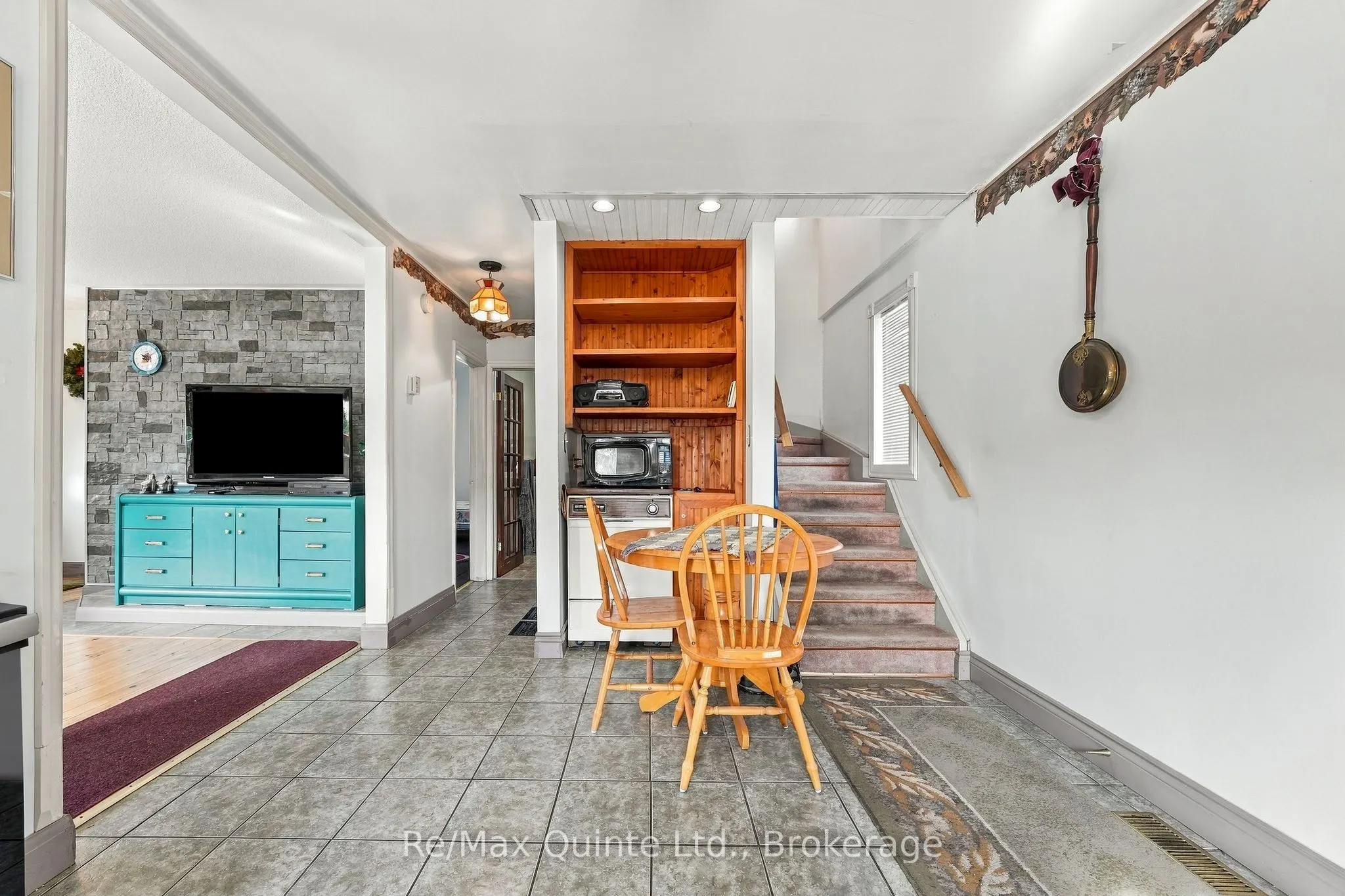 170 Moira Street W