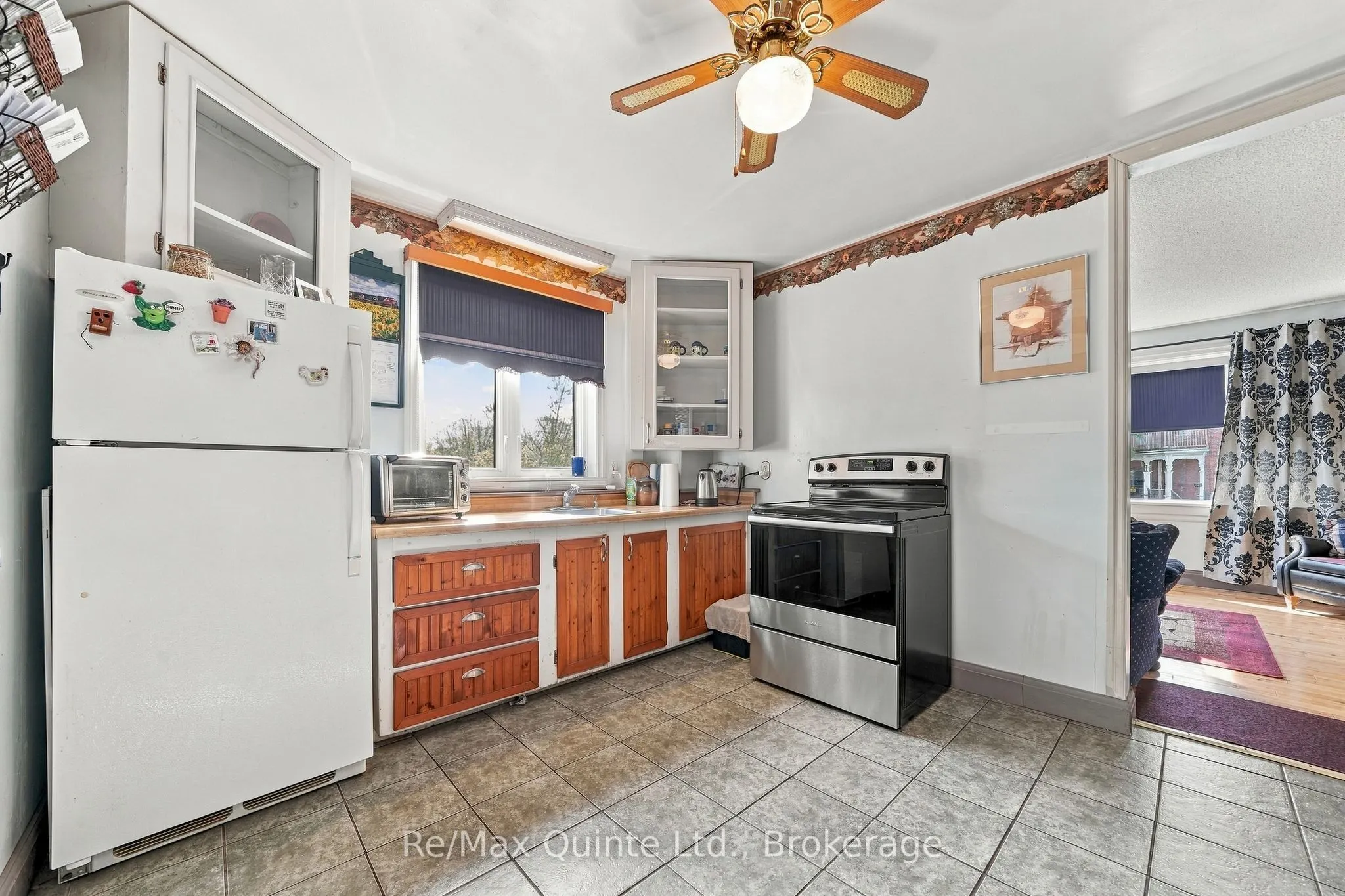 170 Moira Street W