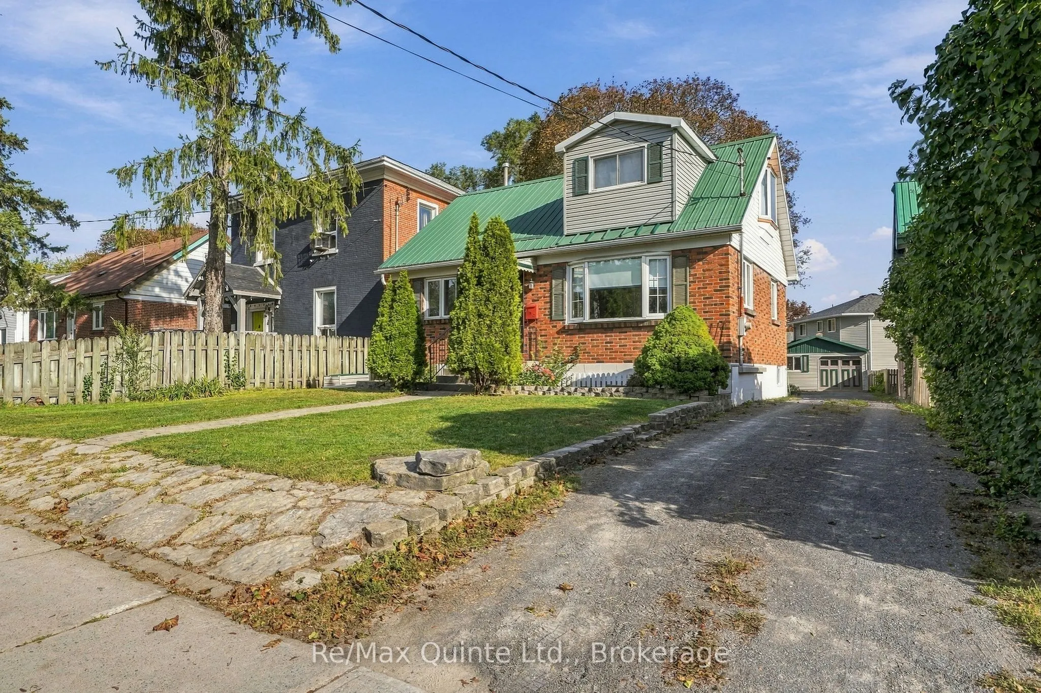 170 Moira Street W