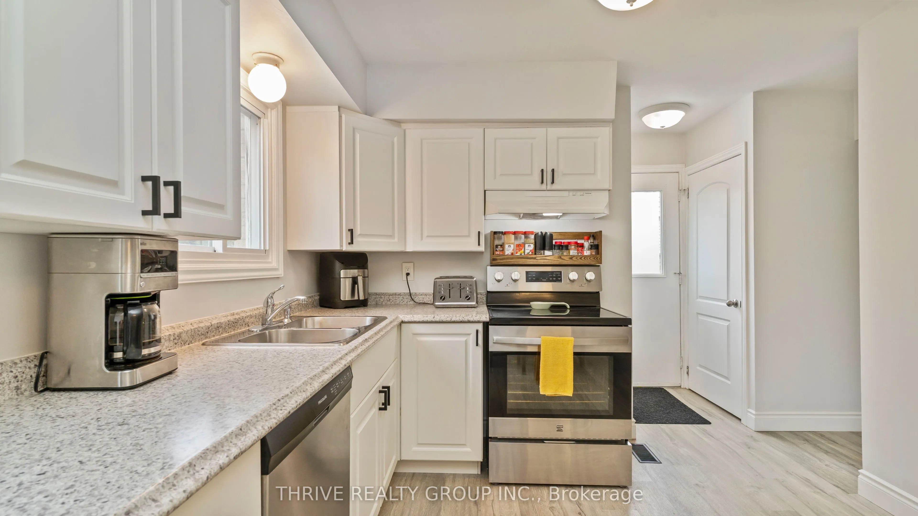 83 Scotchmere Crescent