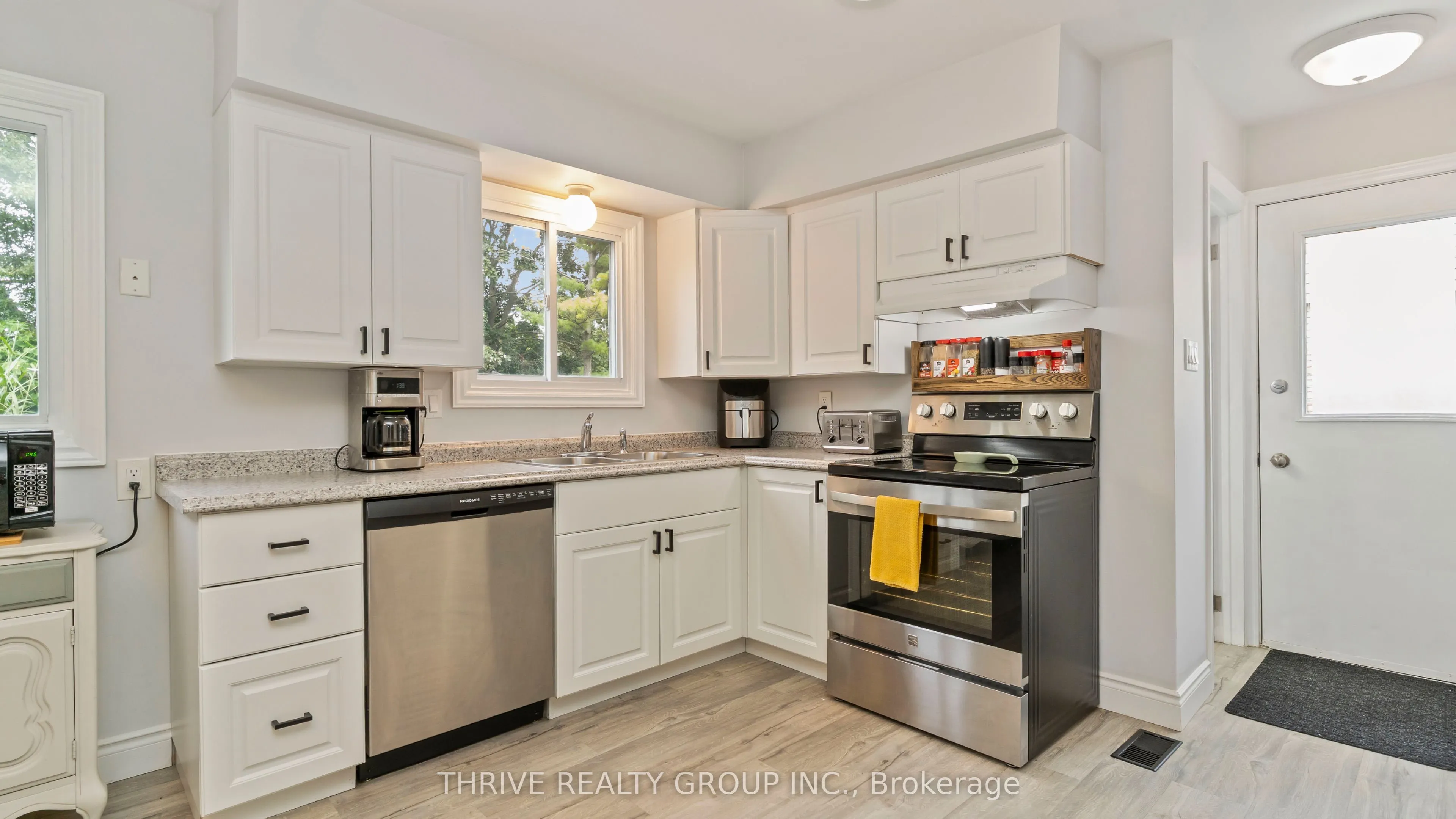 83 Scotchmere Crescent