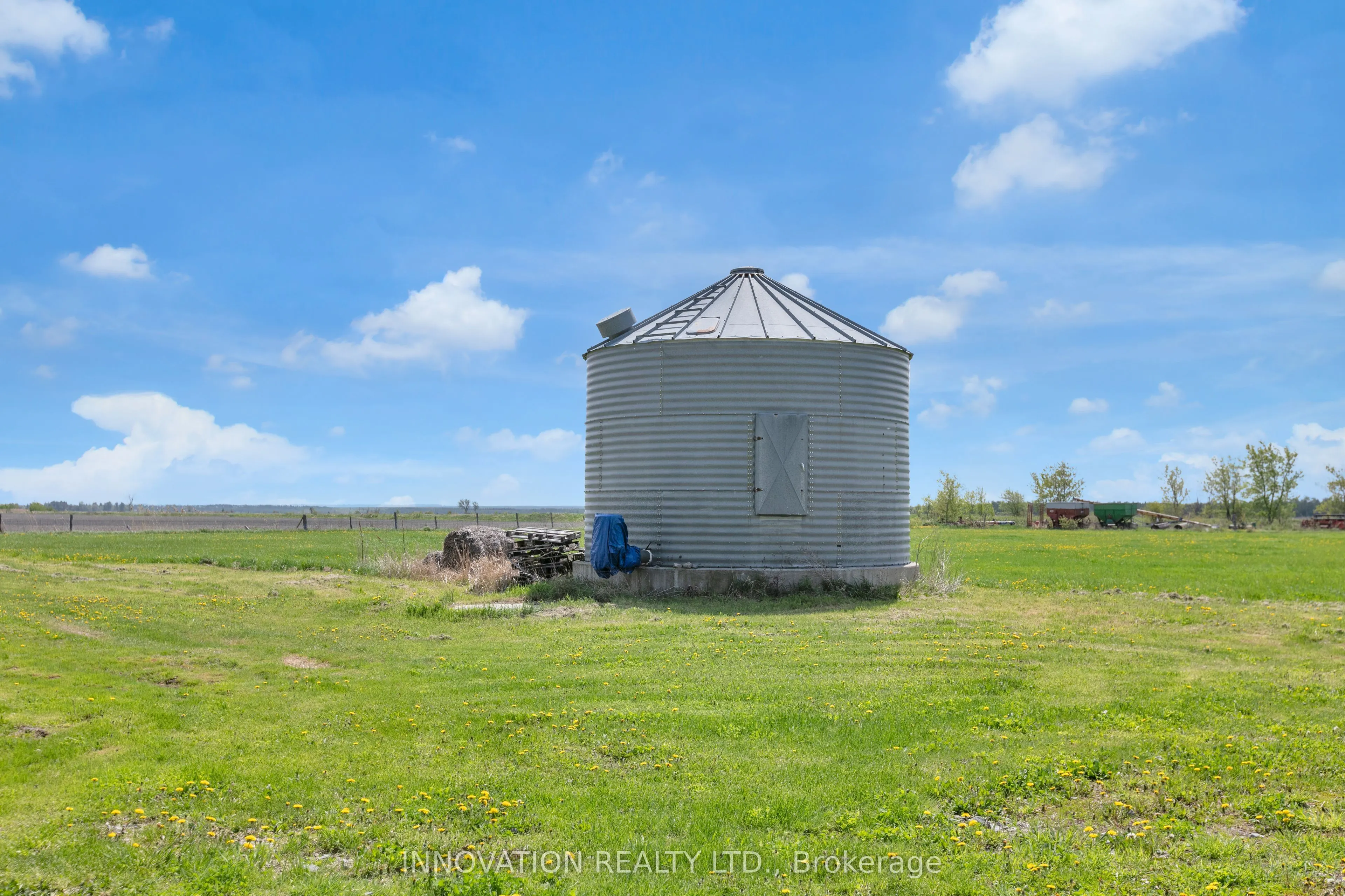 1270 Concession 8 Road