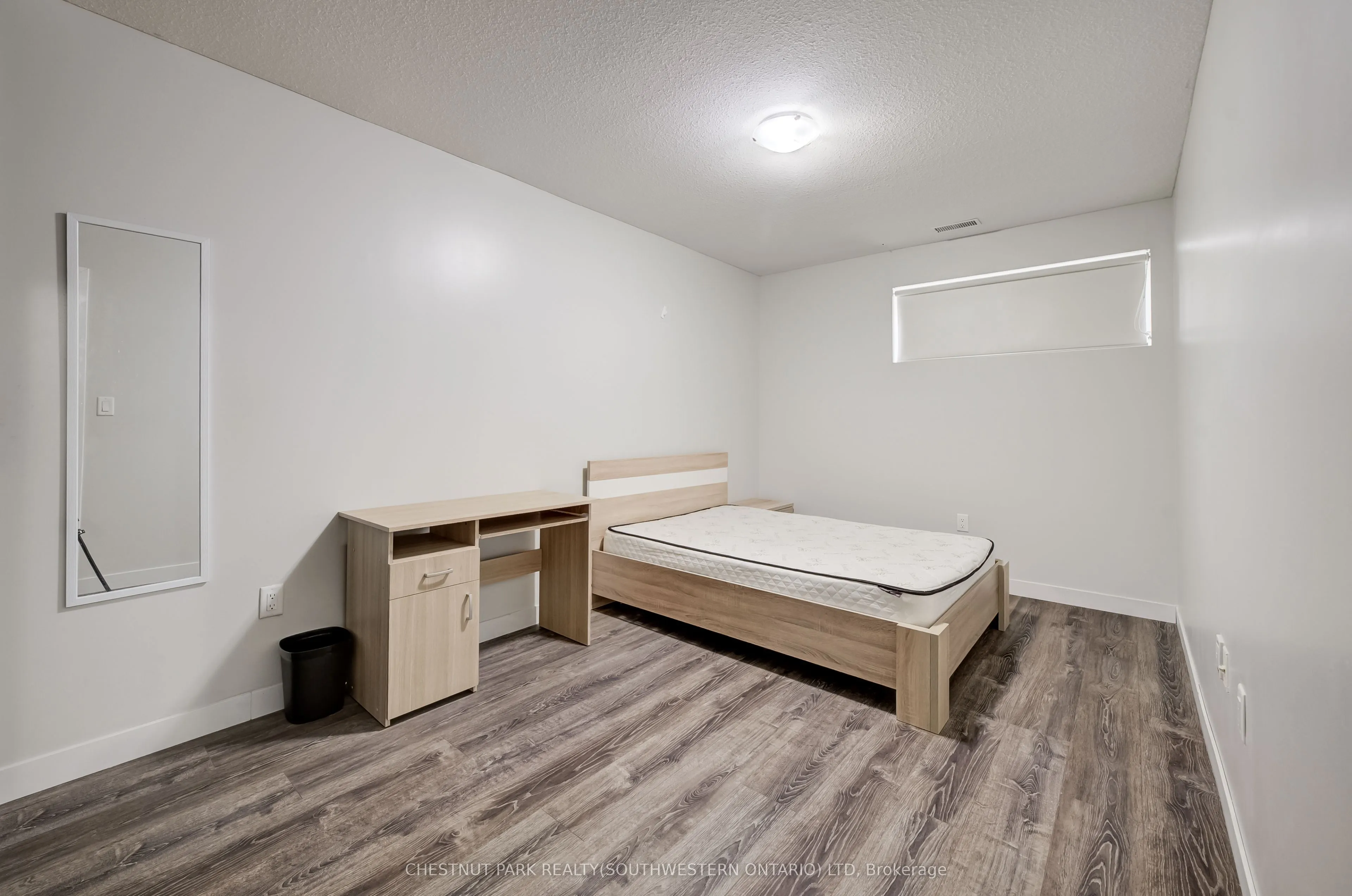 338 Albert Street #114