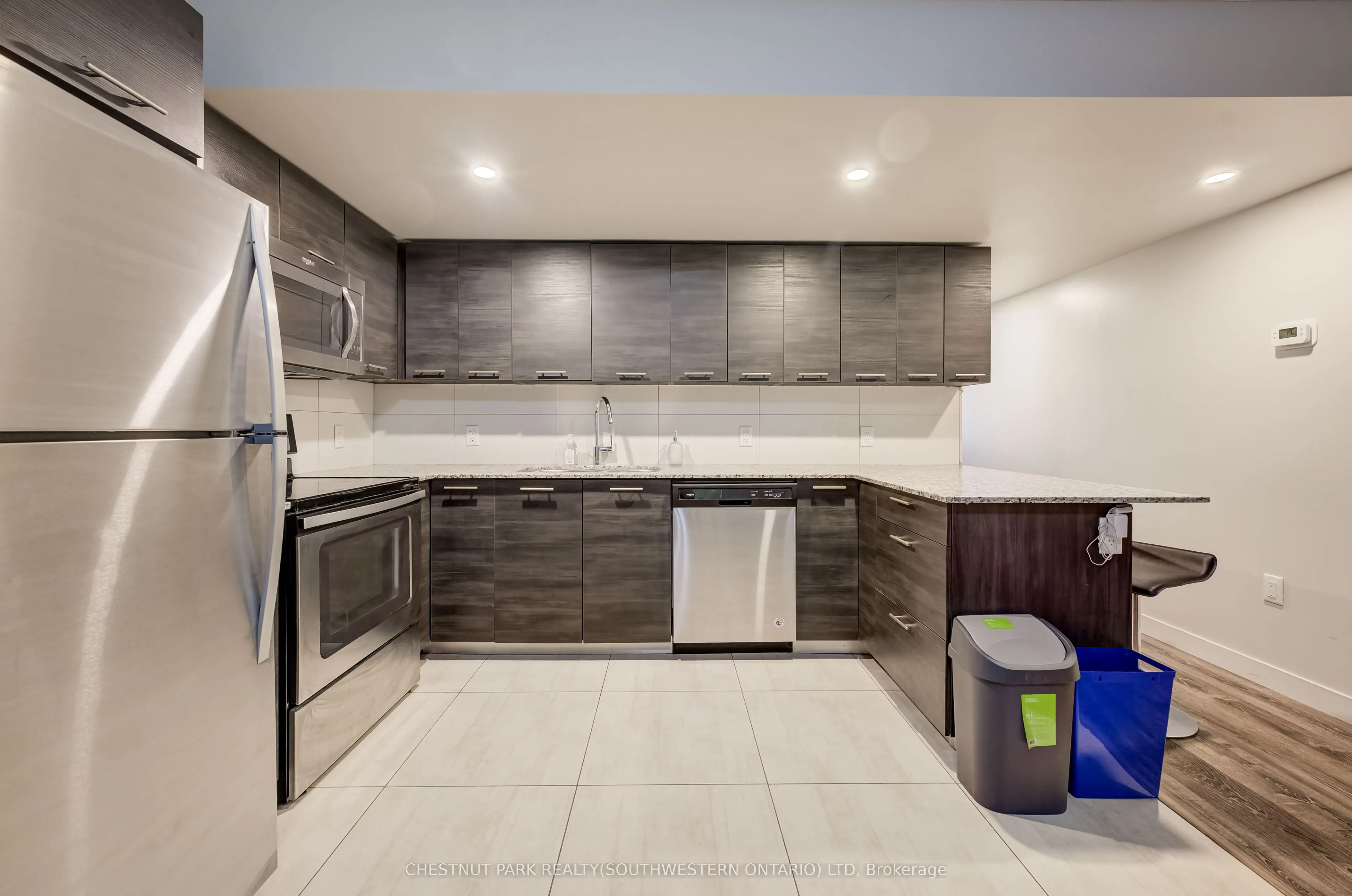 338 Albert Street #114