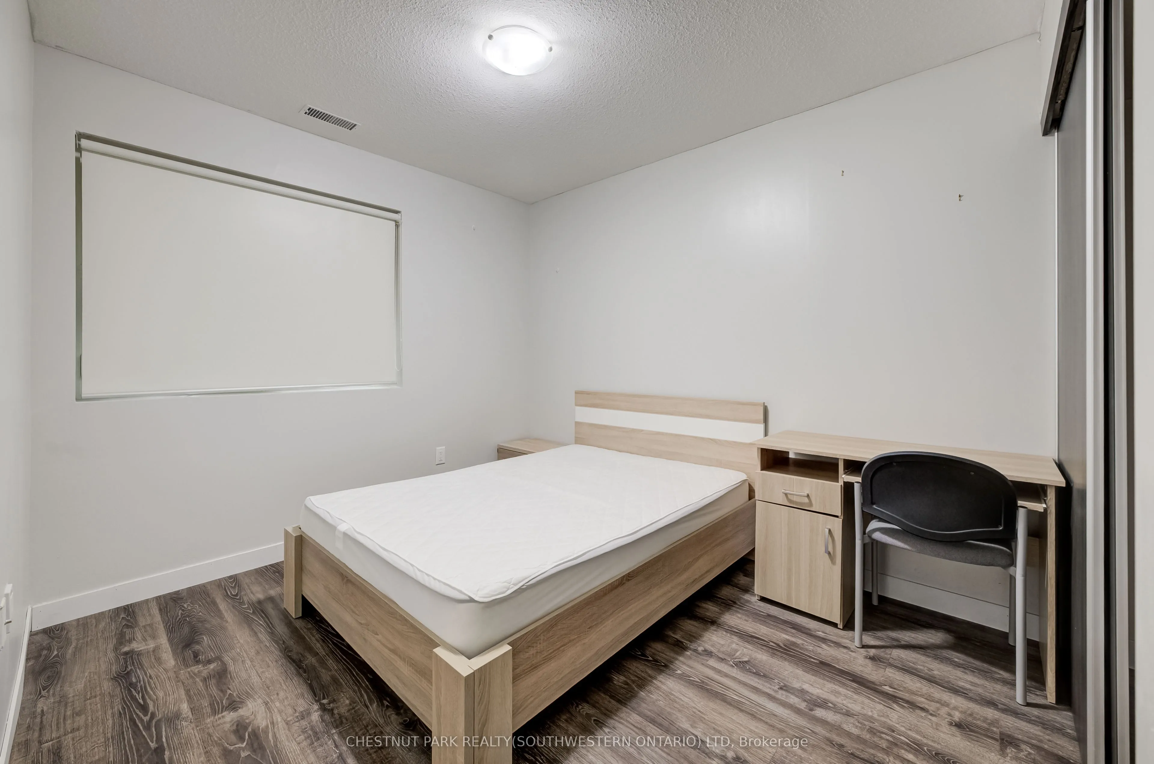 338 Albert Street #114