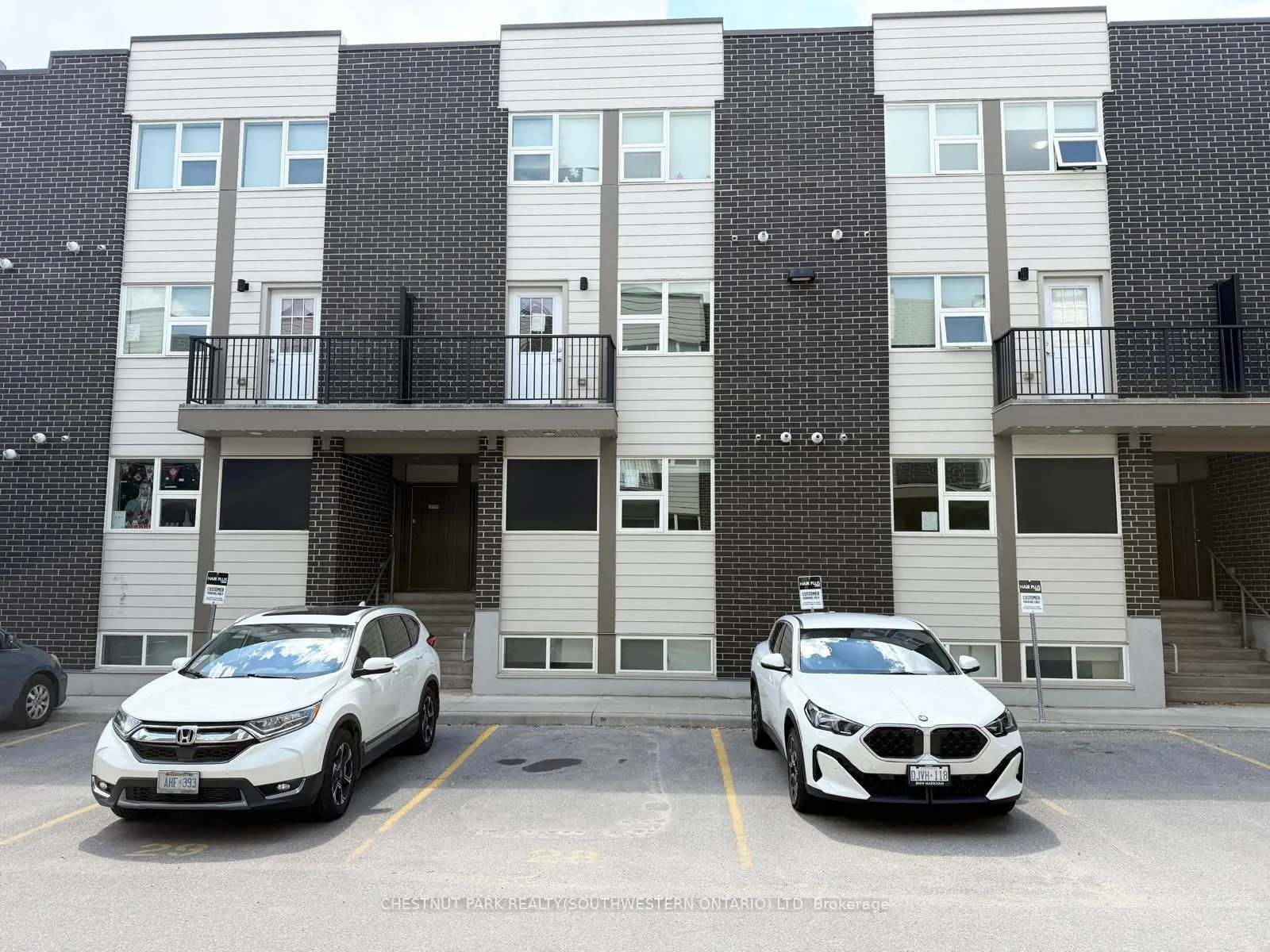 338 Albert Street #114