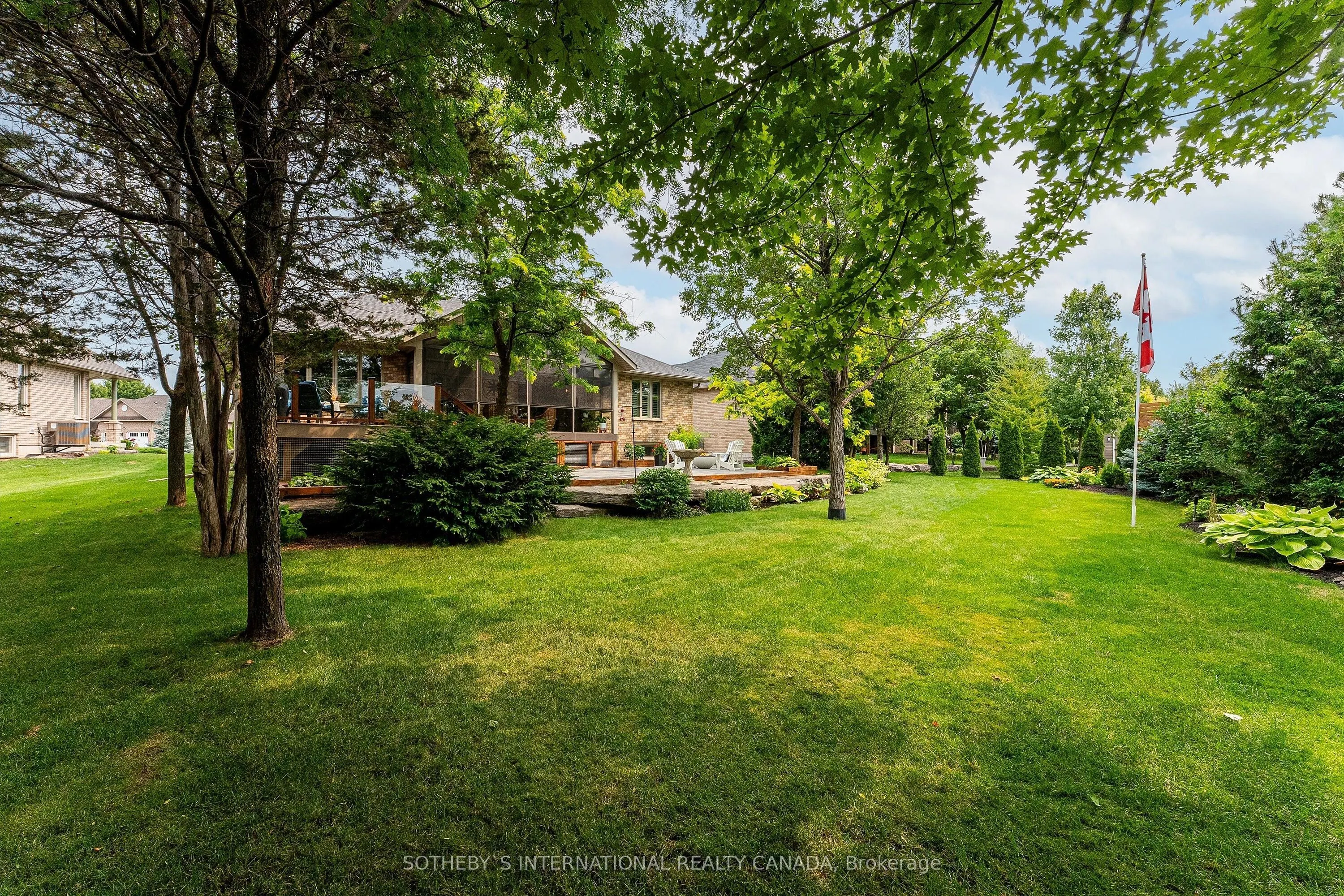 33 South Harbour Drive