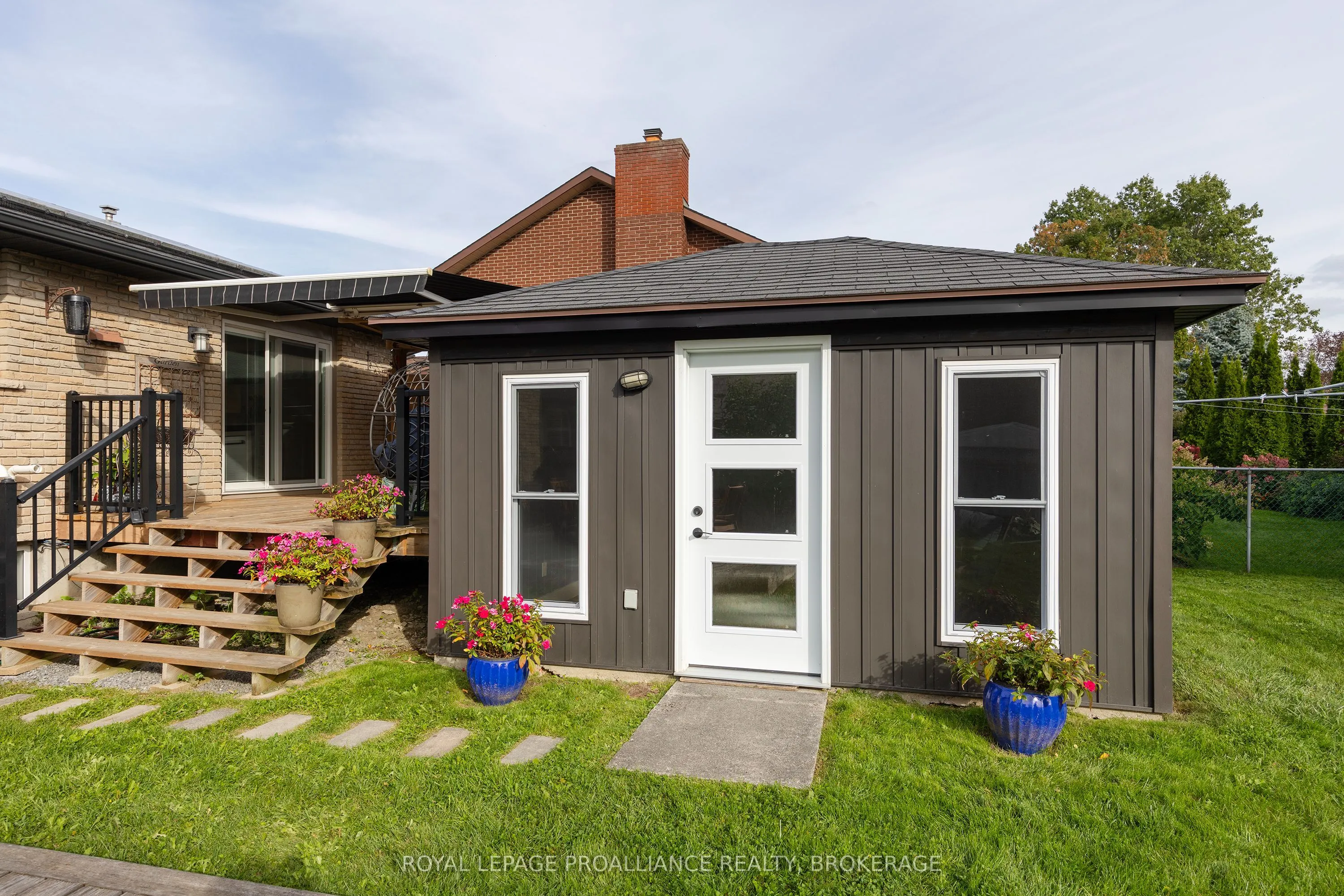 503 Canterbury Crescent