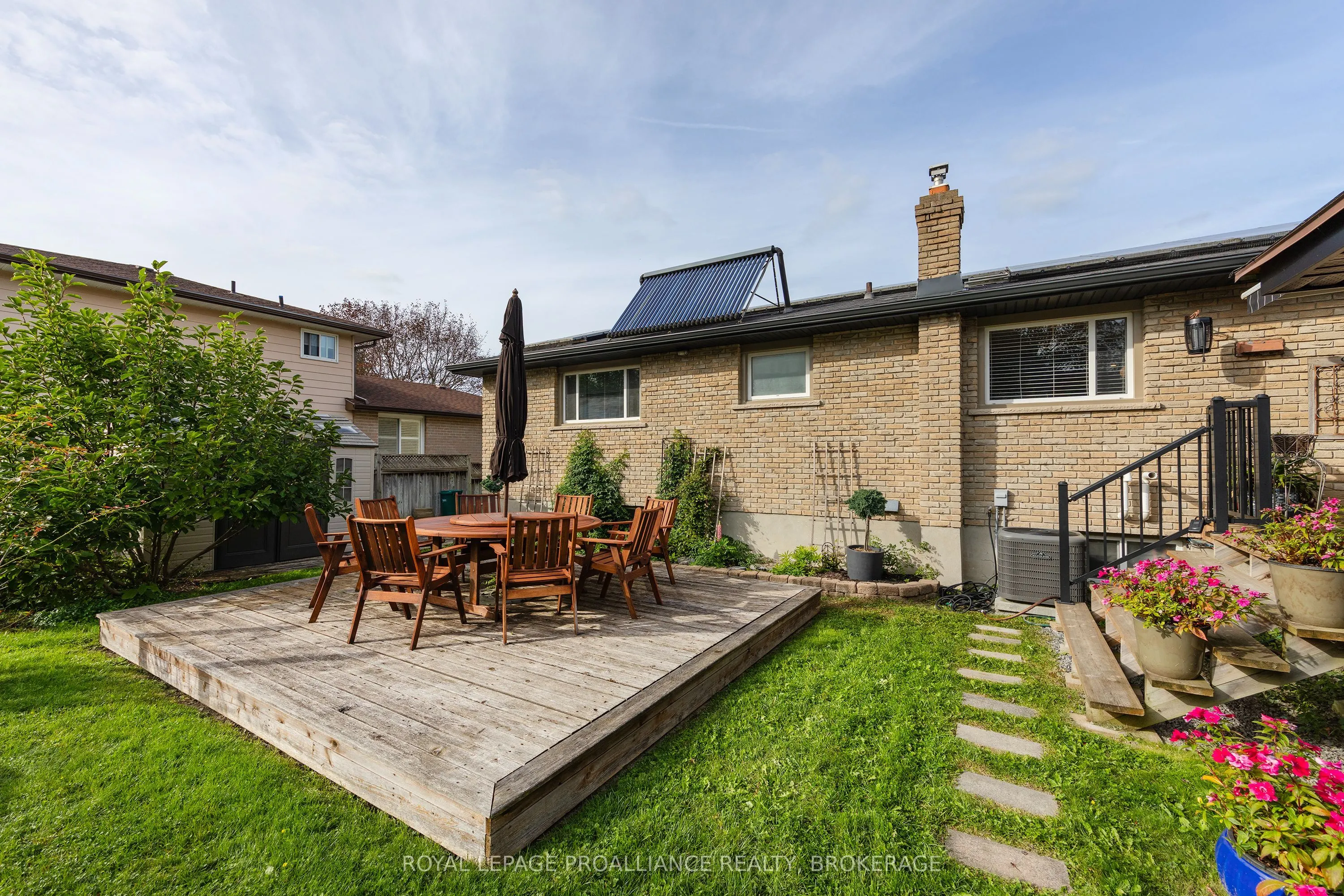503 Canterbury Crescent