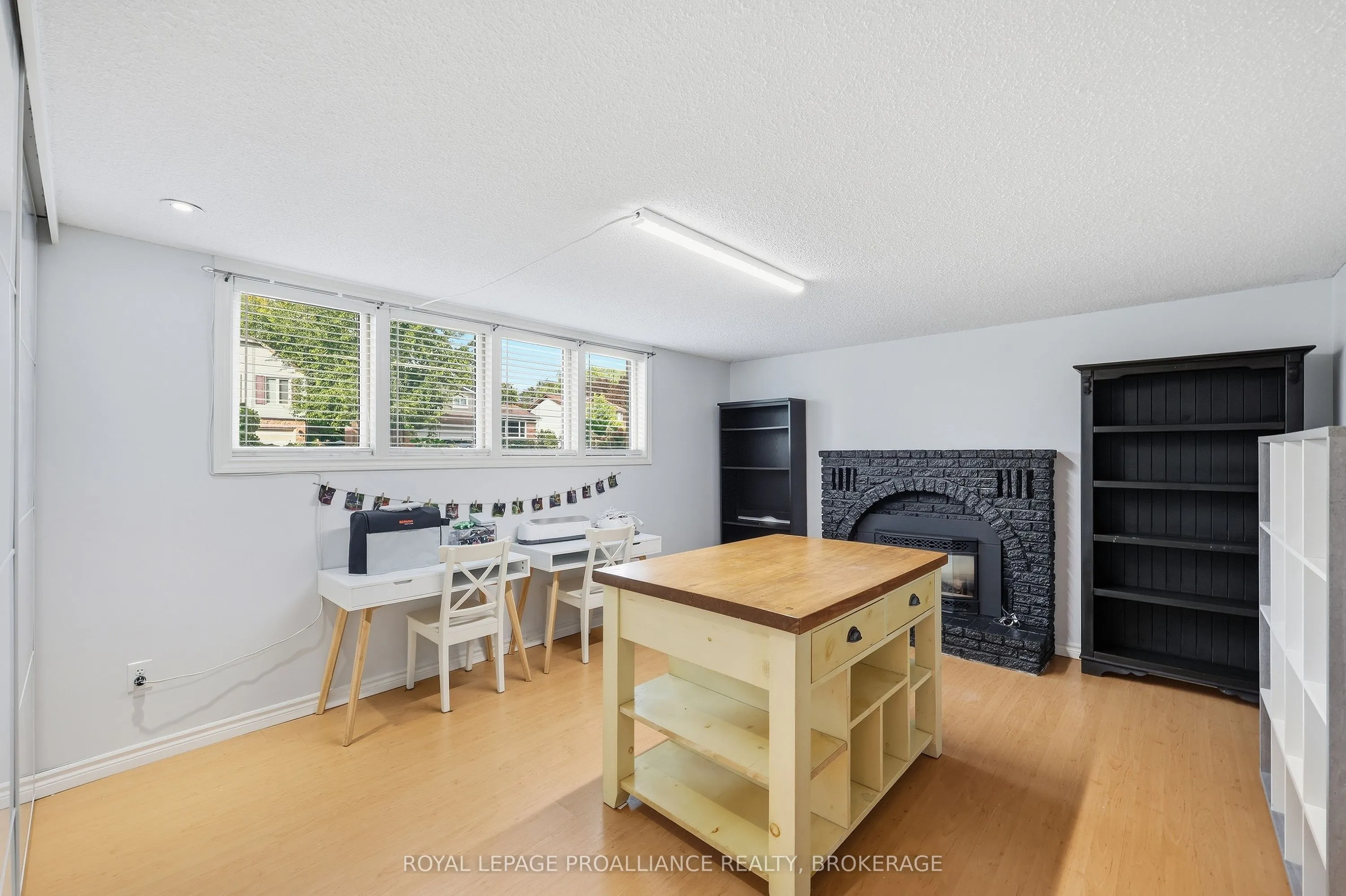 503 Canterbury Crescent