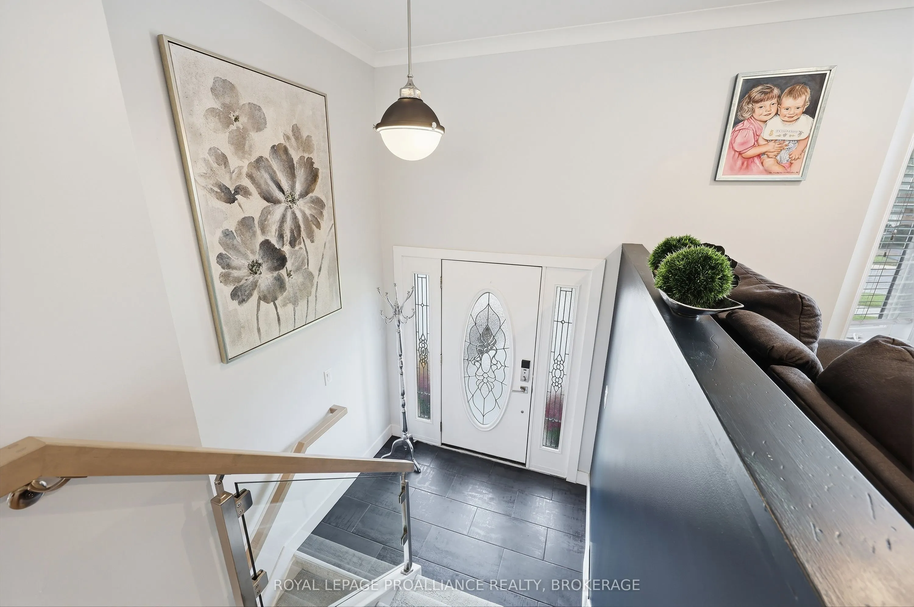 503 Canterbury Crescent