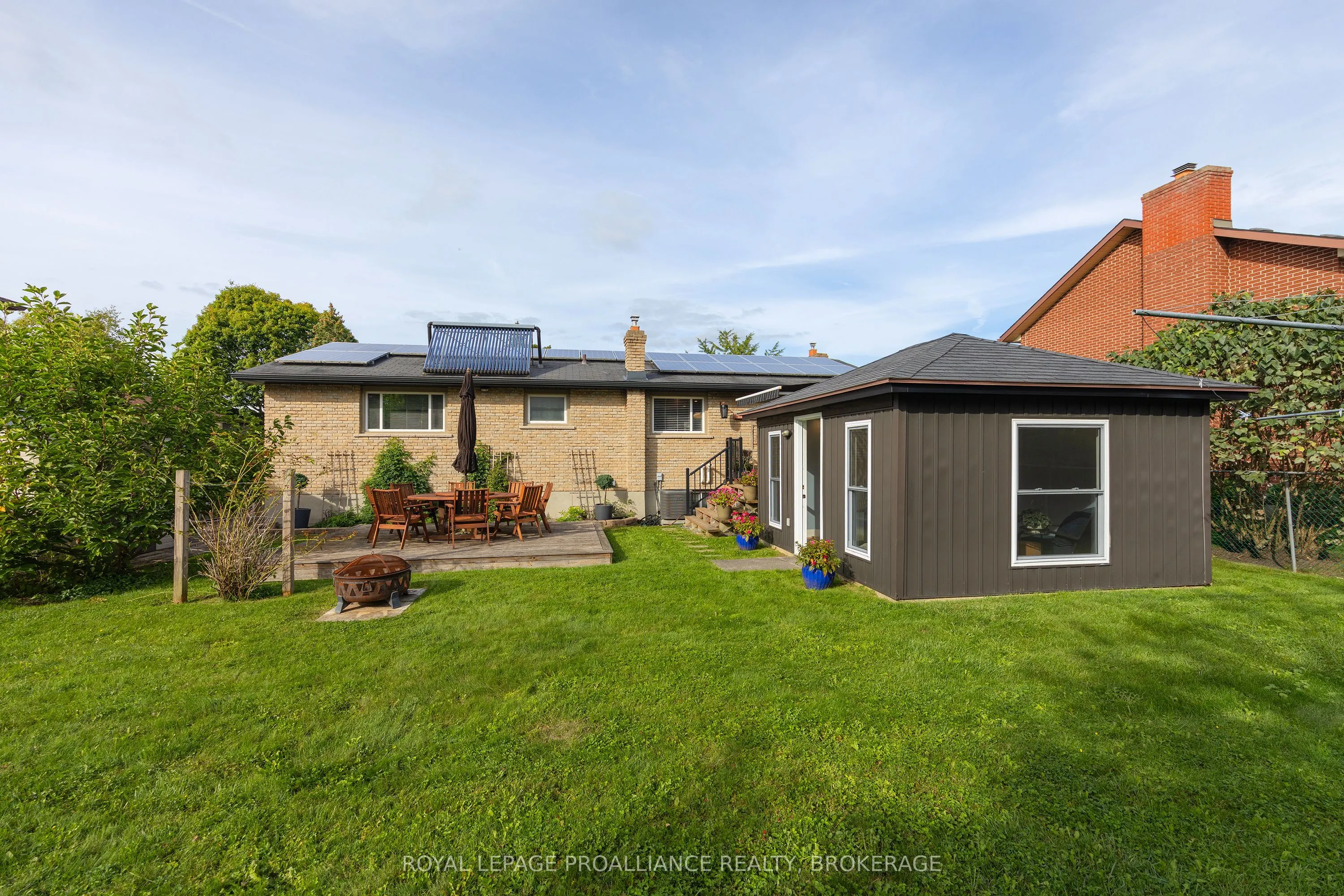 503 Canterbury Crescent