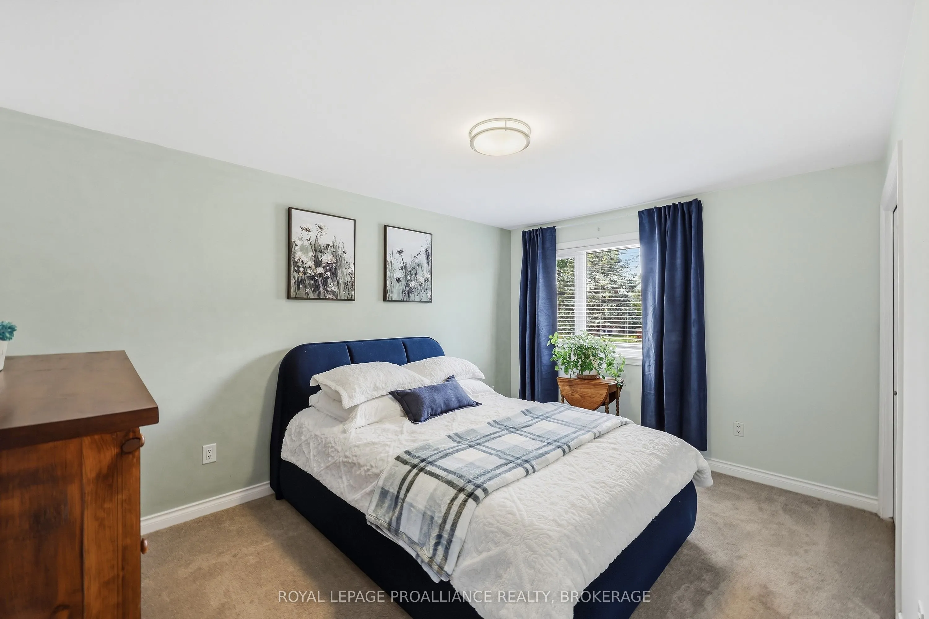 503 Canterbury Crescent