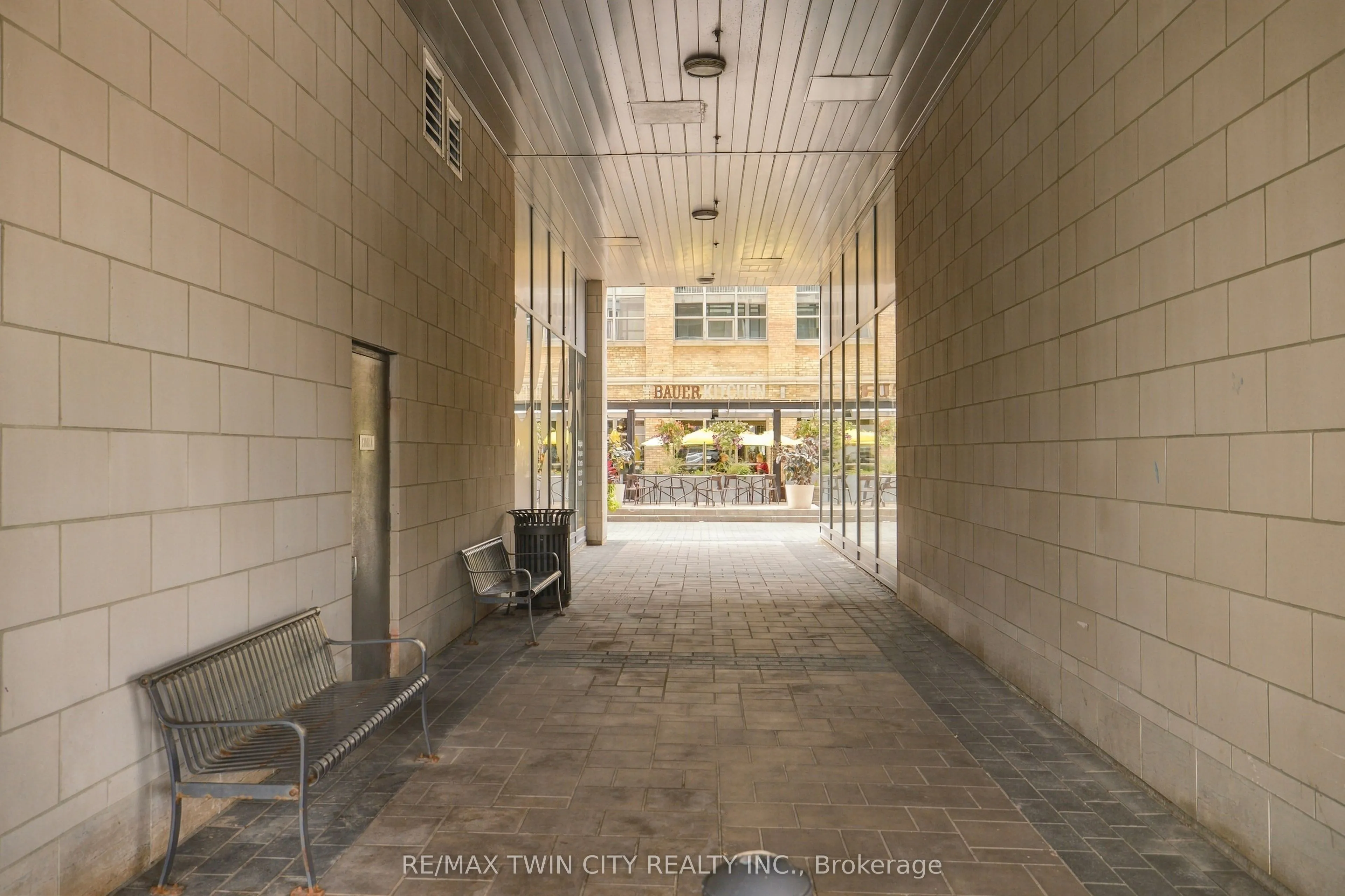 191 King Street S #511