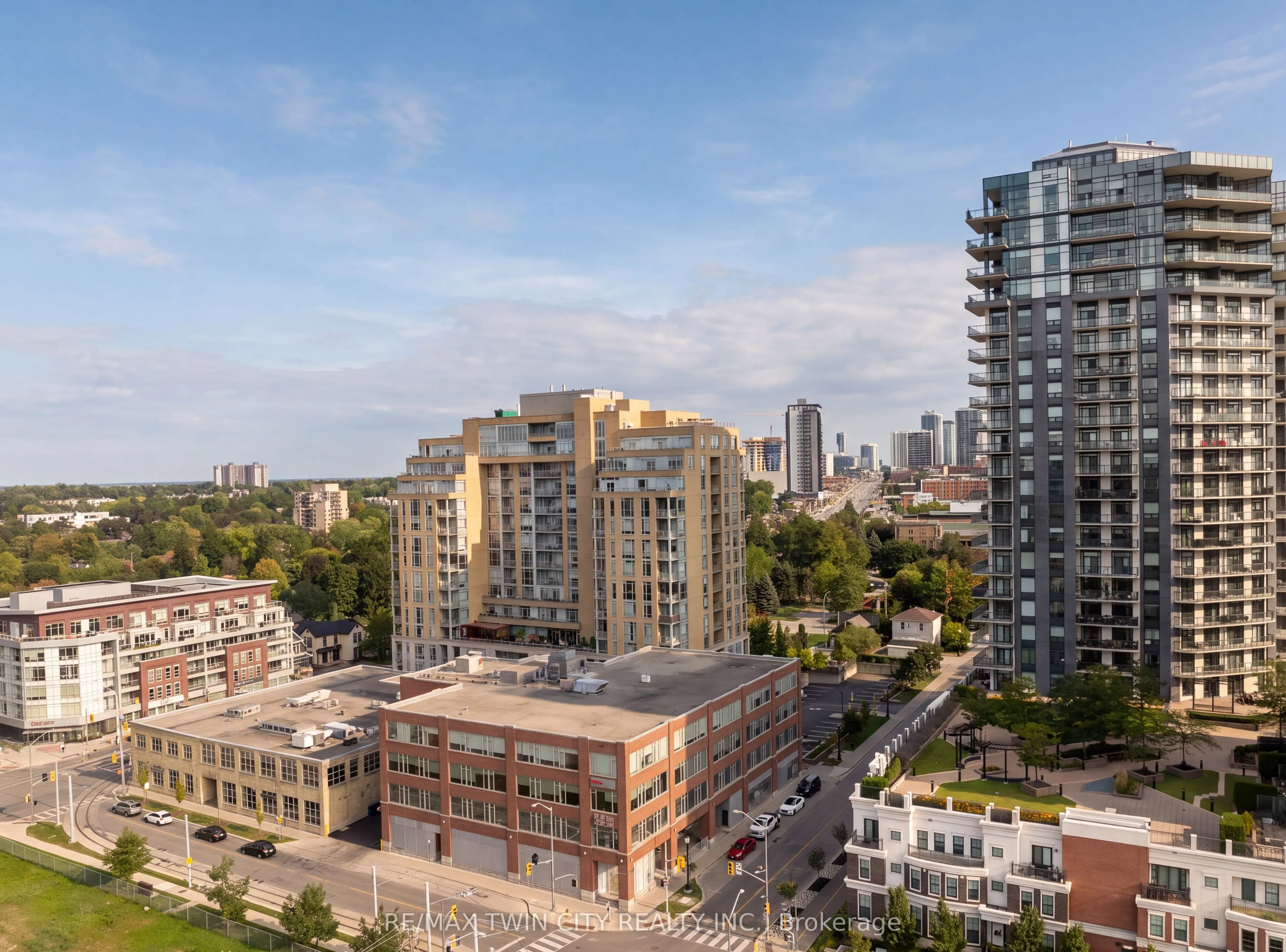 191 King Street S #511