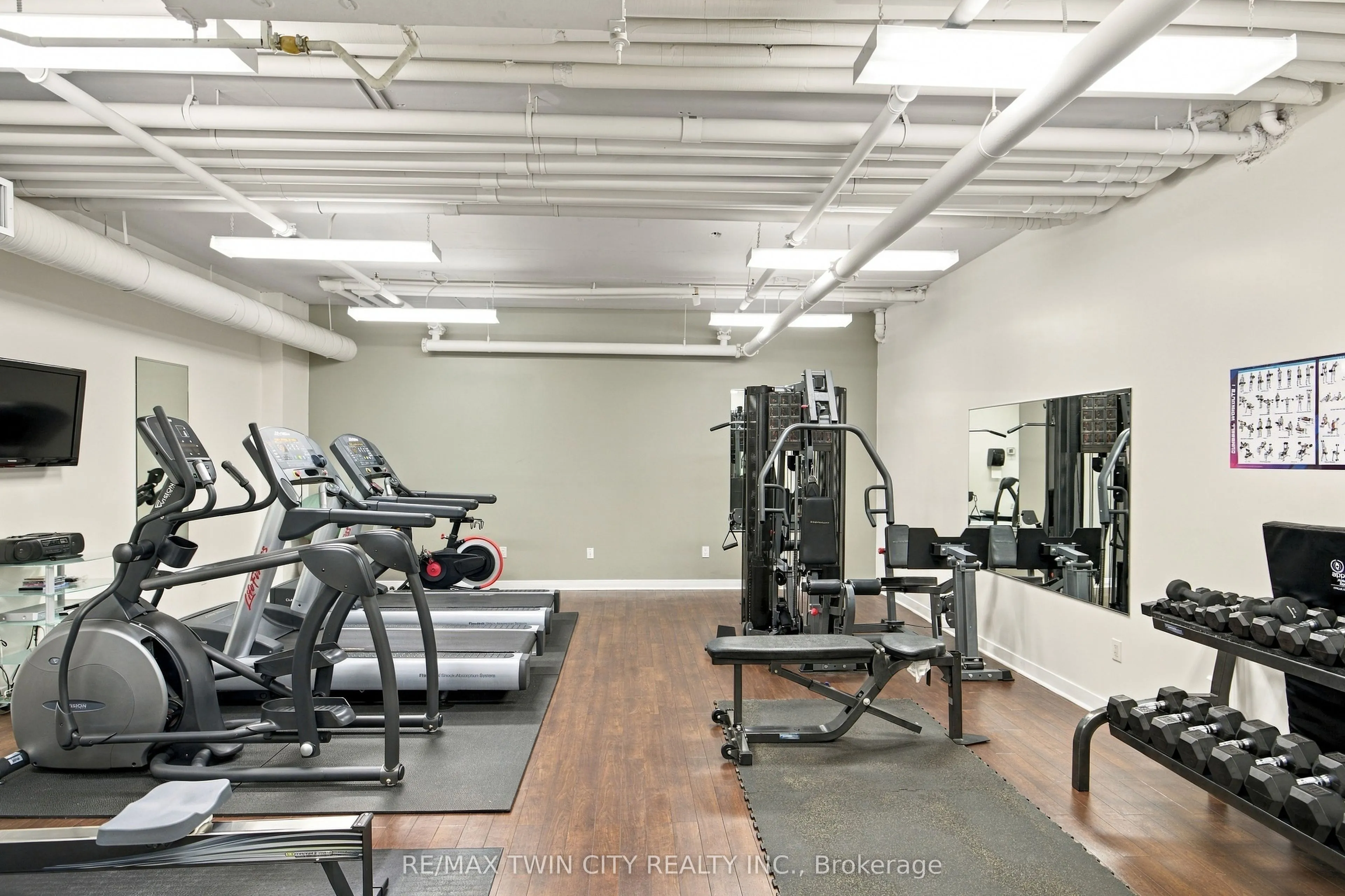 191 King Street S #511