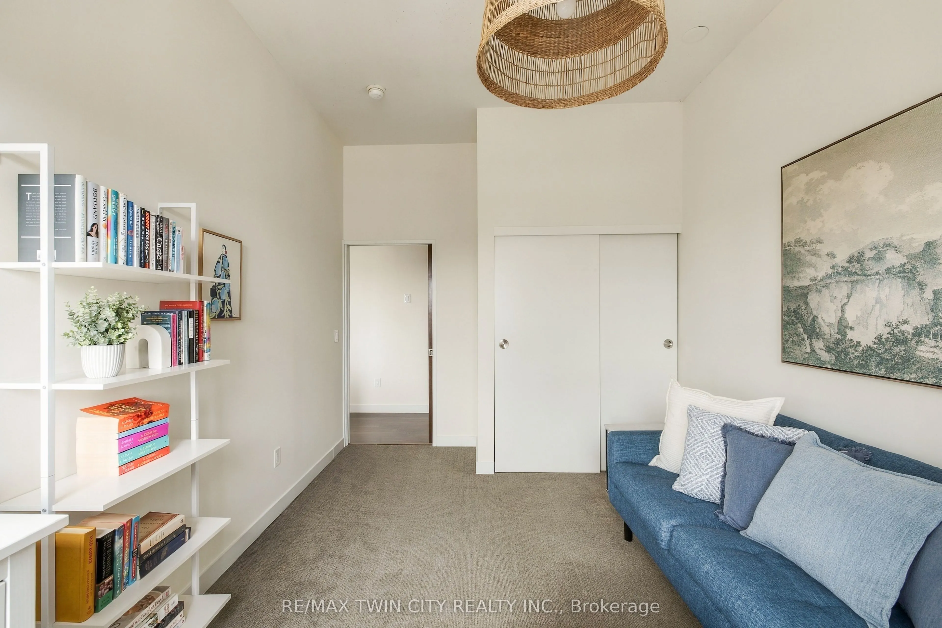 191 King Street S #511