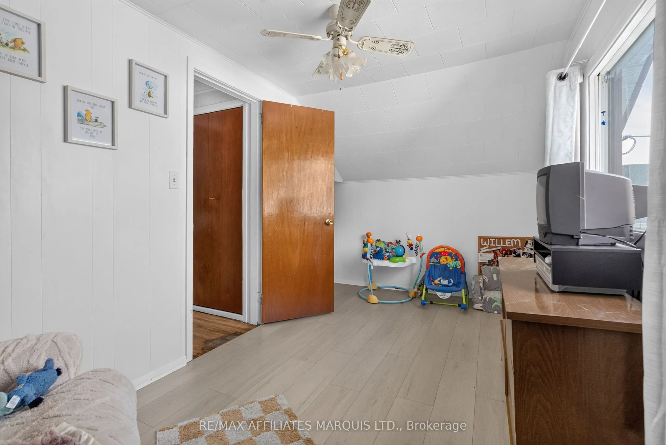 41 Eleventh Street E