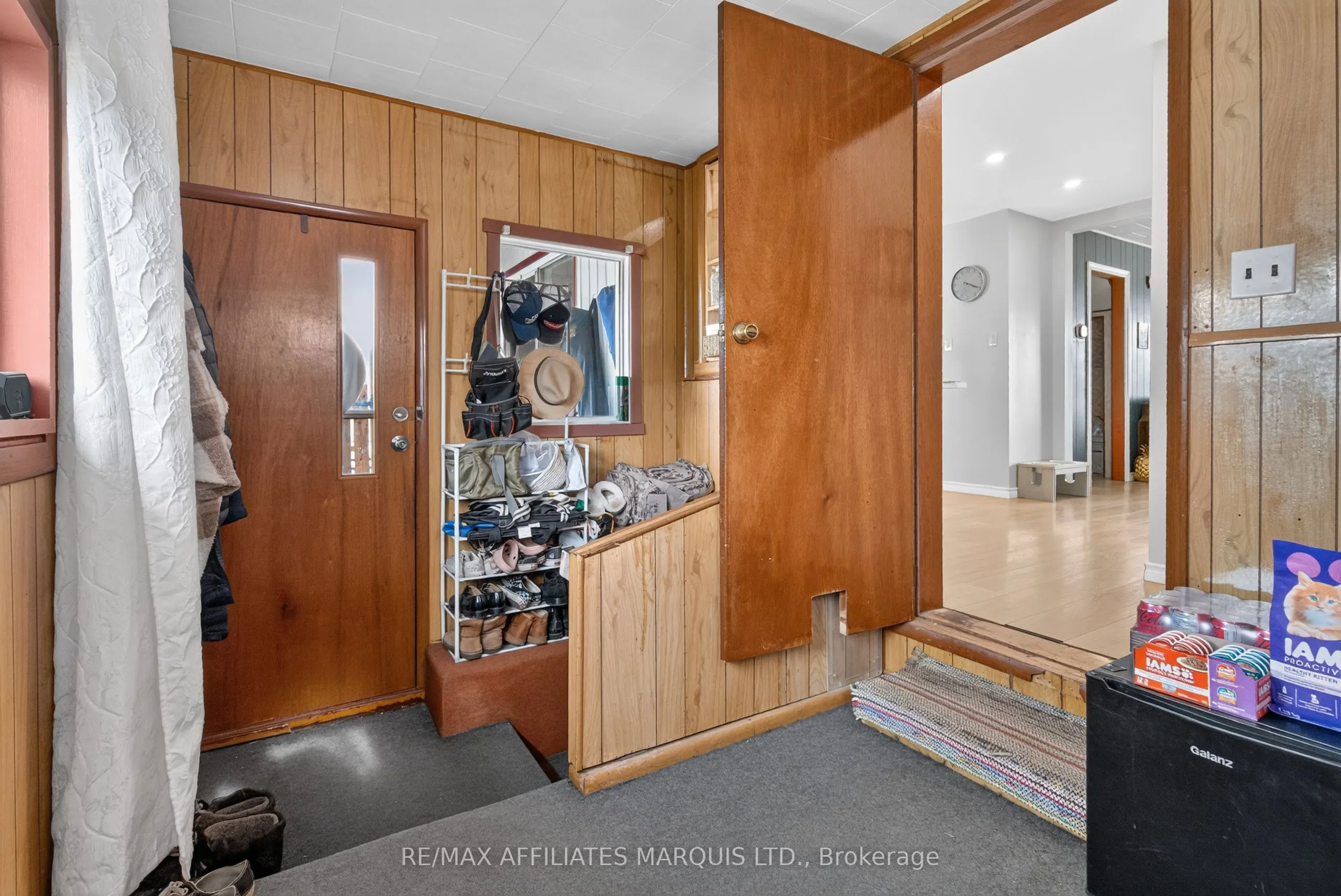 41 Eleventh Street E