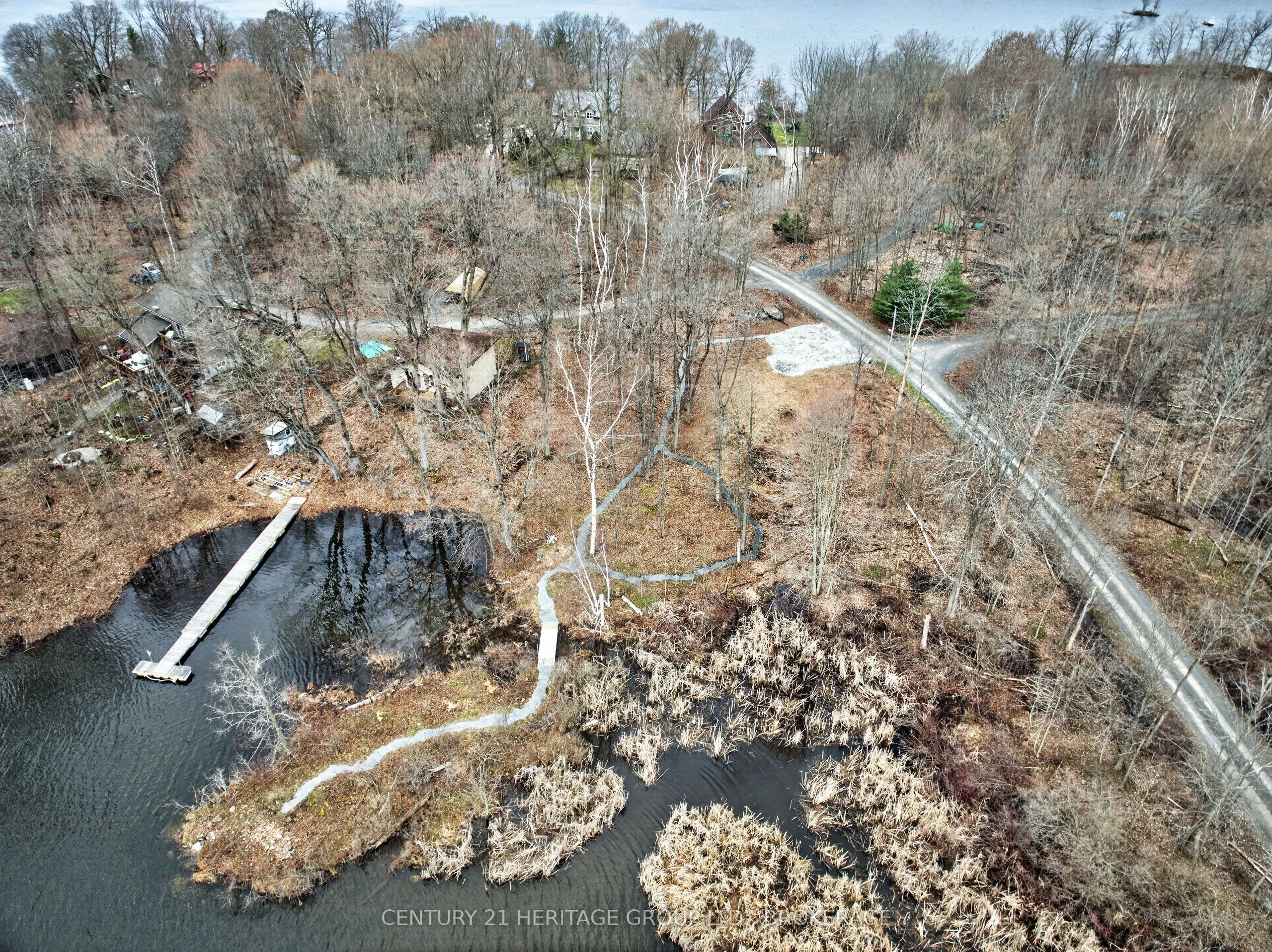 828 Thomas Road