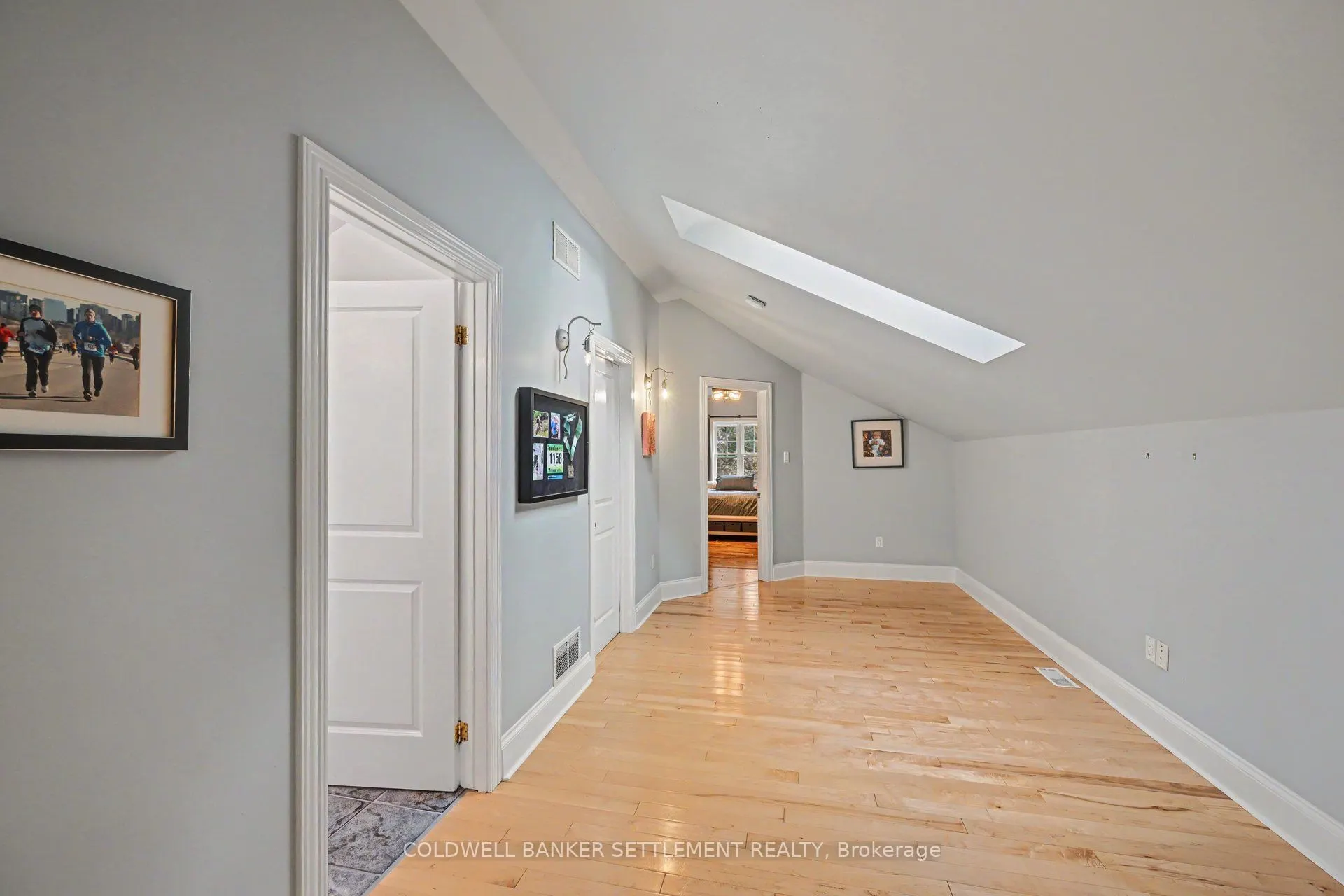 46 Brock Street S