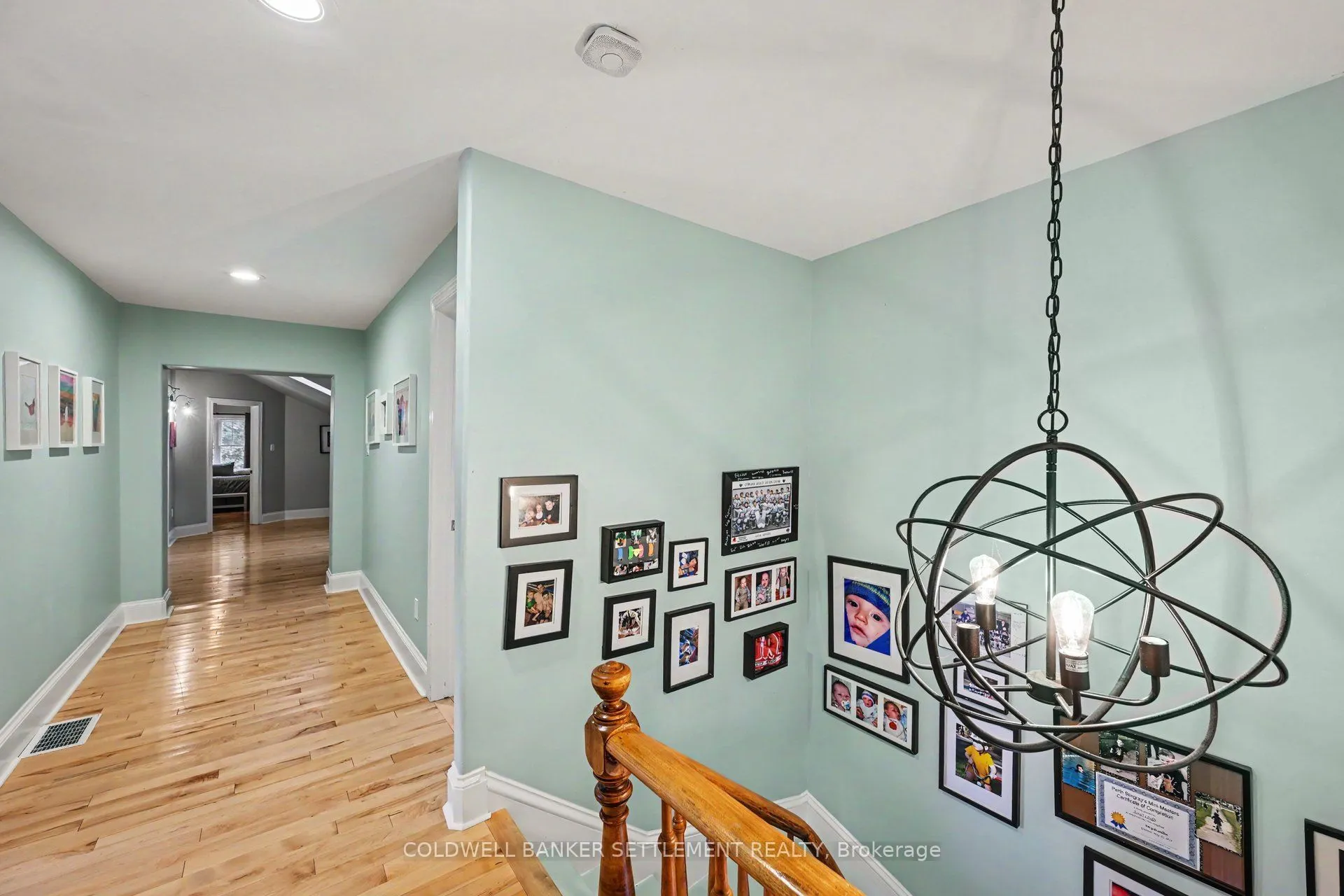 46 Brock Street S