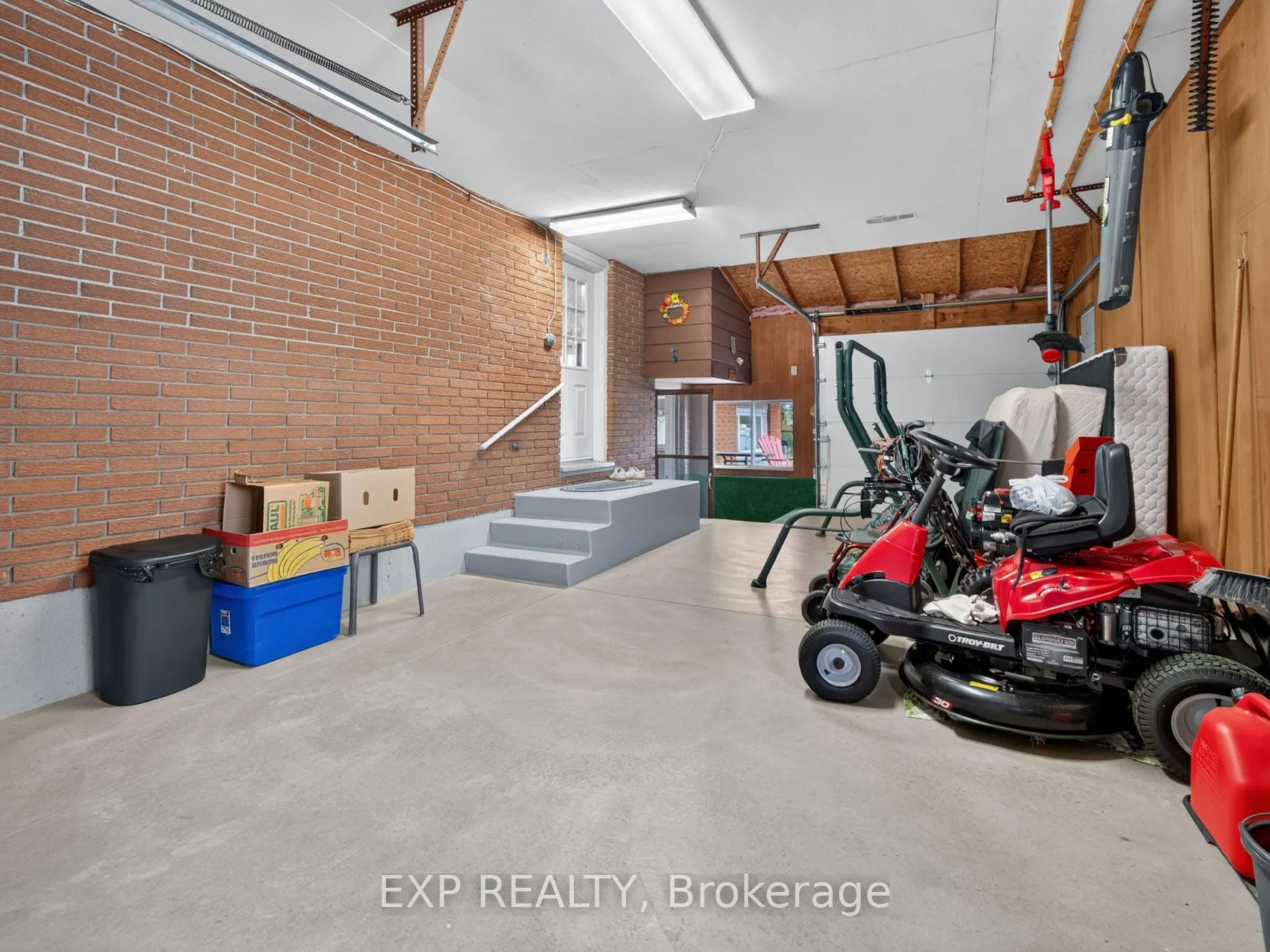 4543 Montrose Road