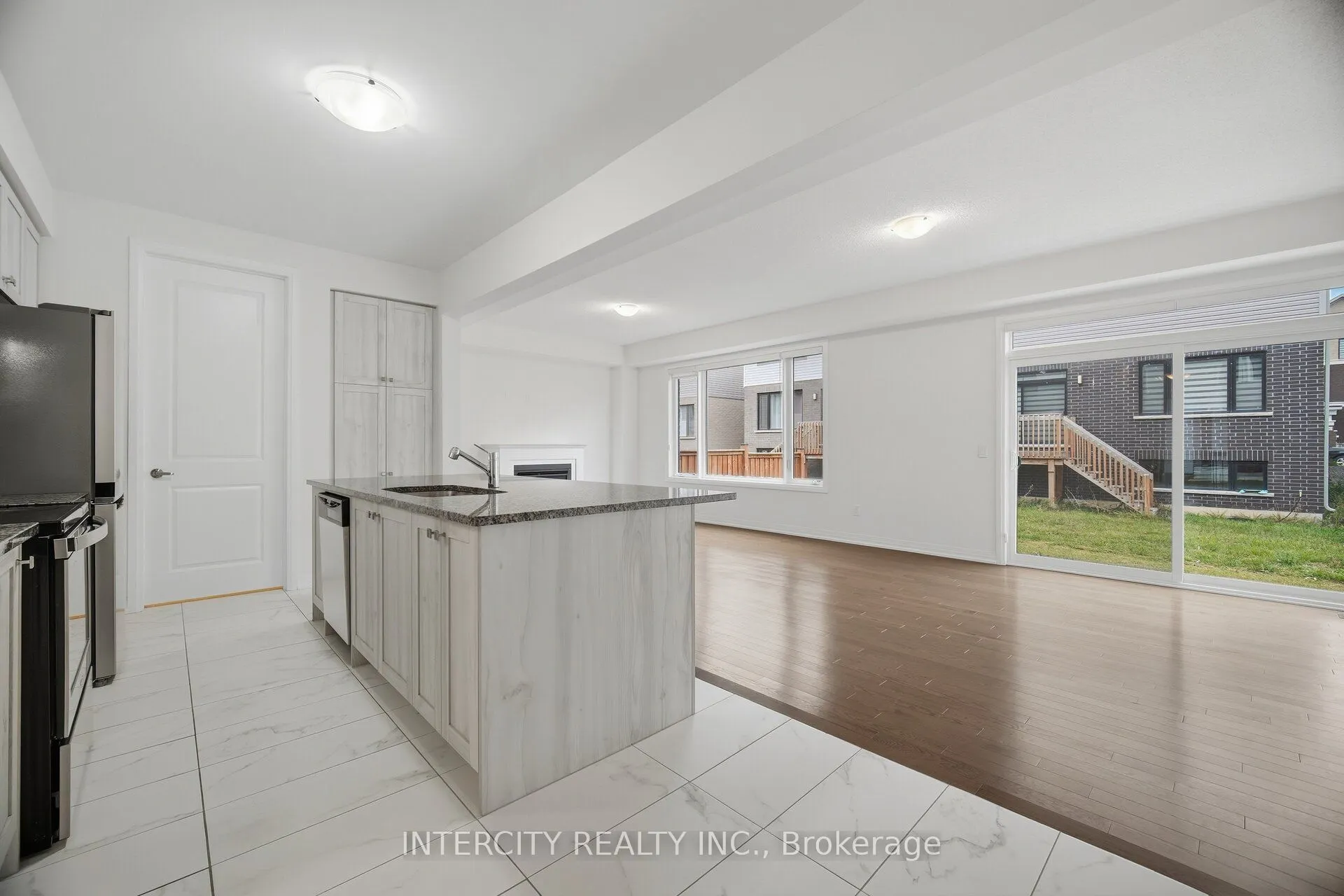 23 Weylie Street