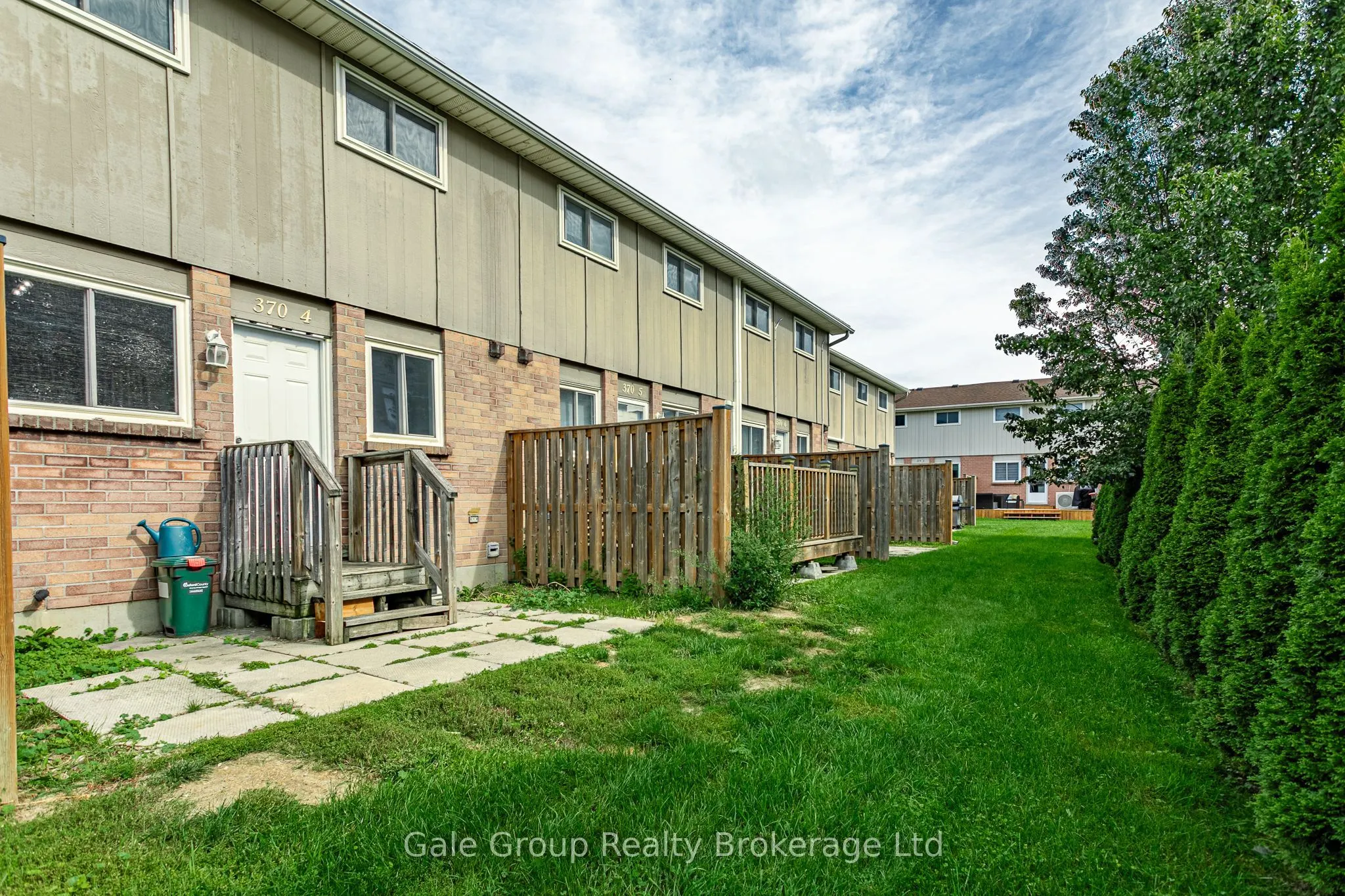 370 Springbank Avenue #4