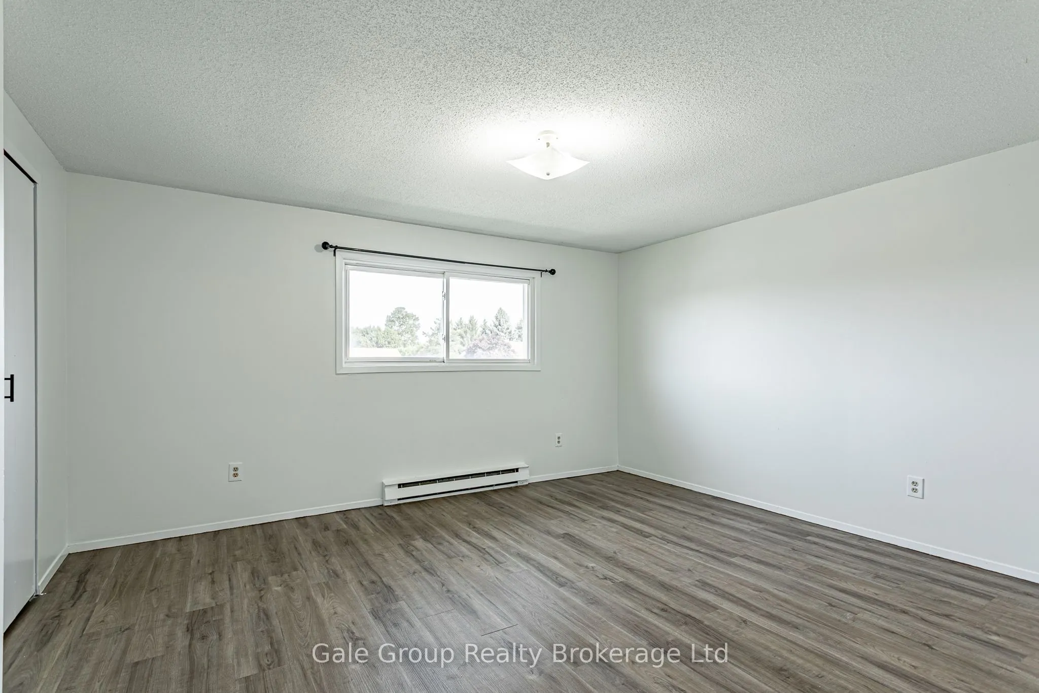 370 Springbank Avenue #4
