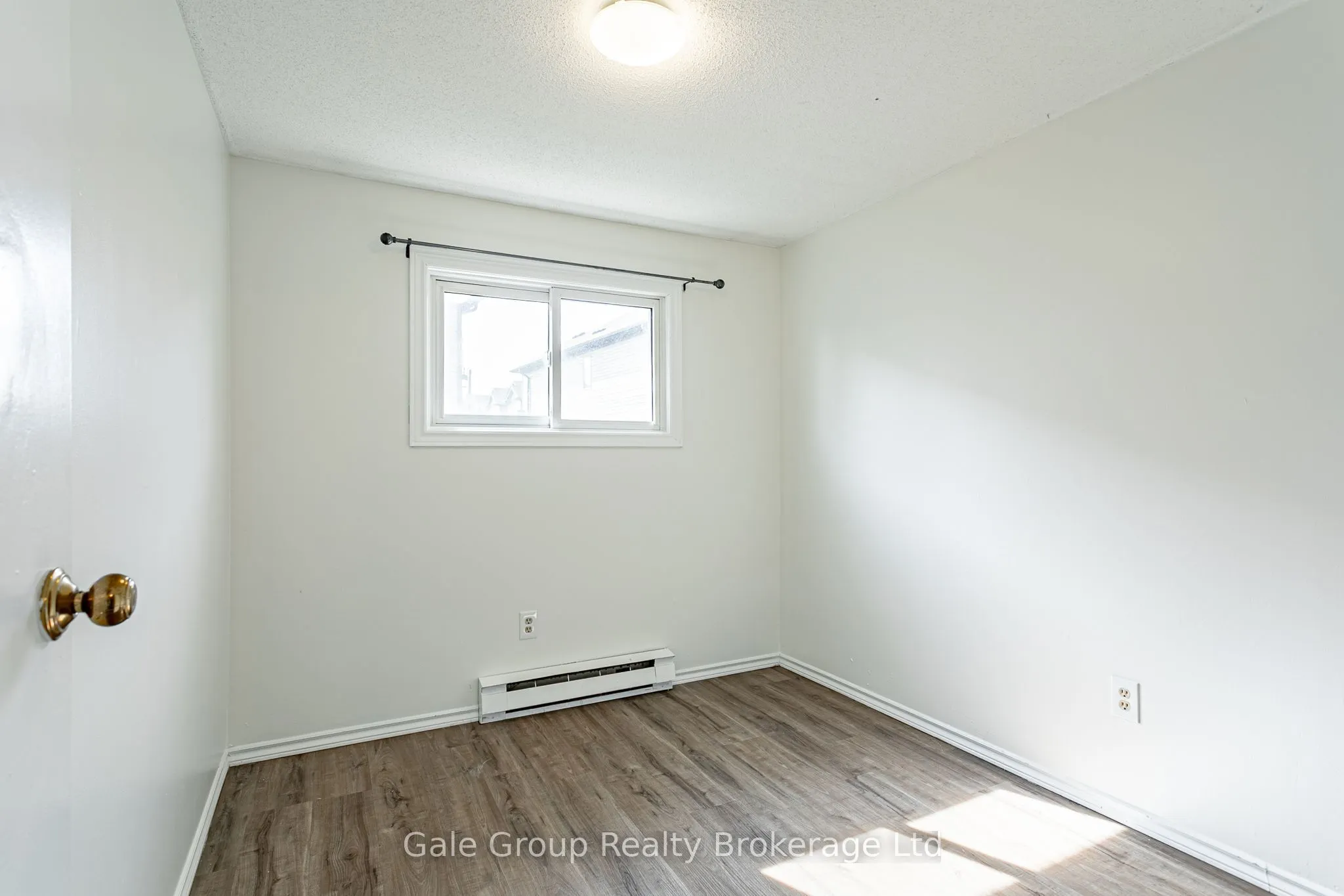 370 Springbank Avenue #4