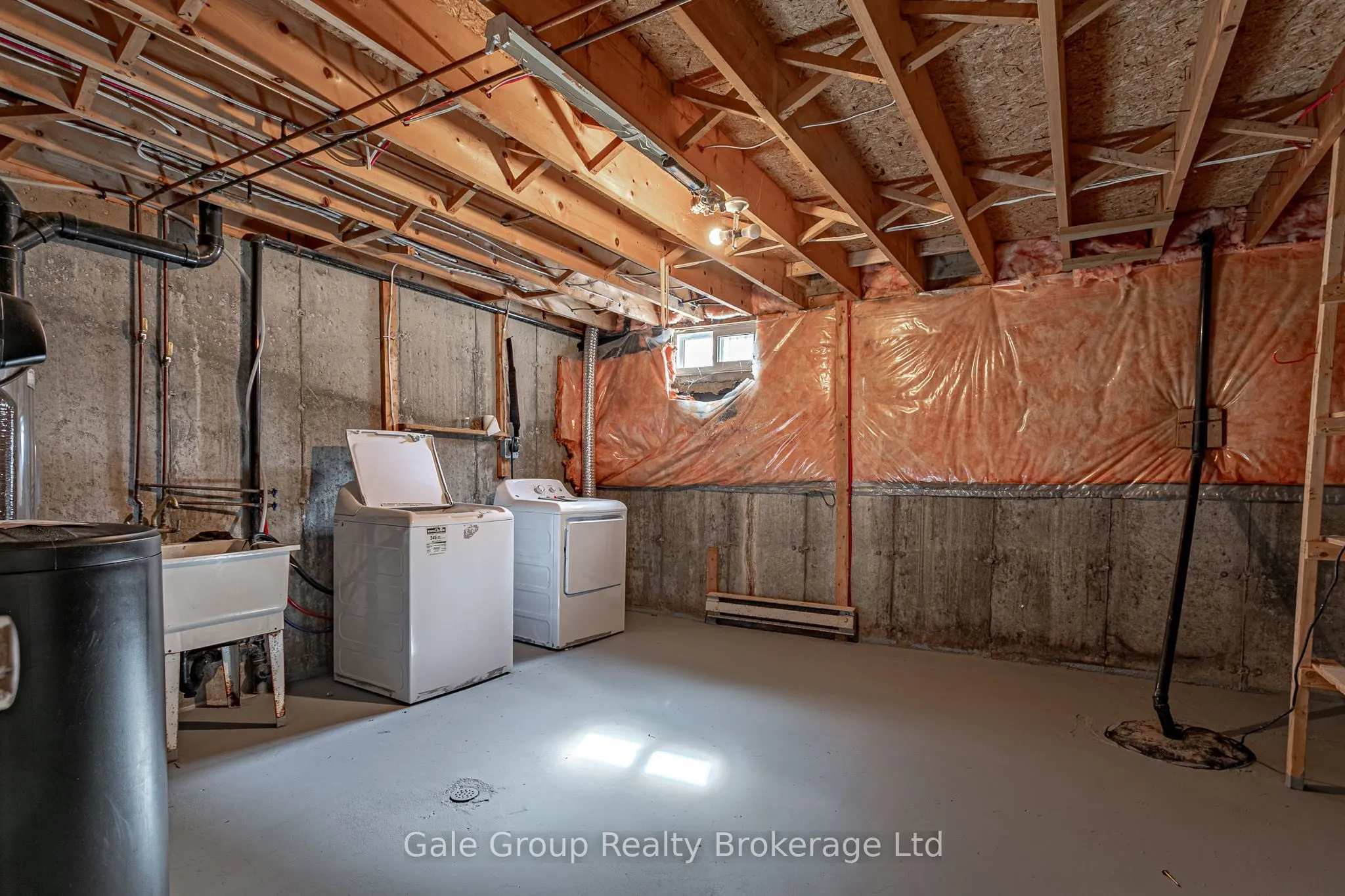 370 Springbank Avenue #4