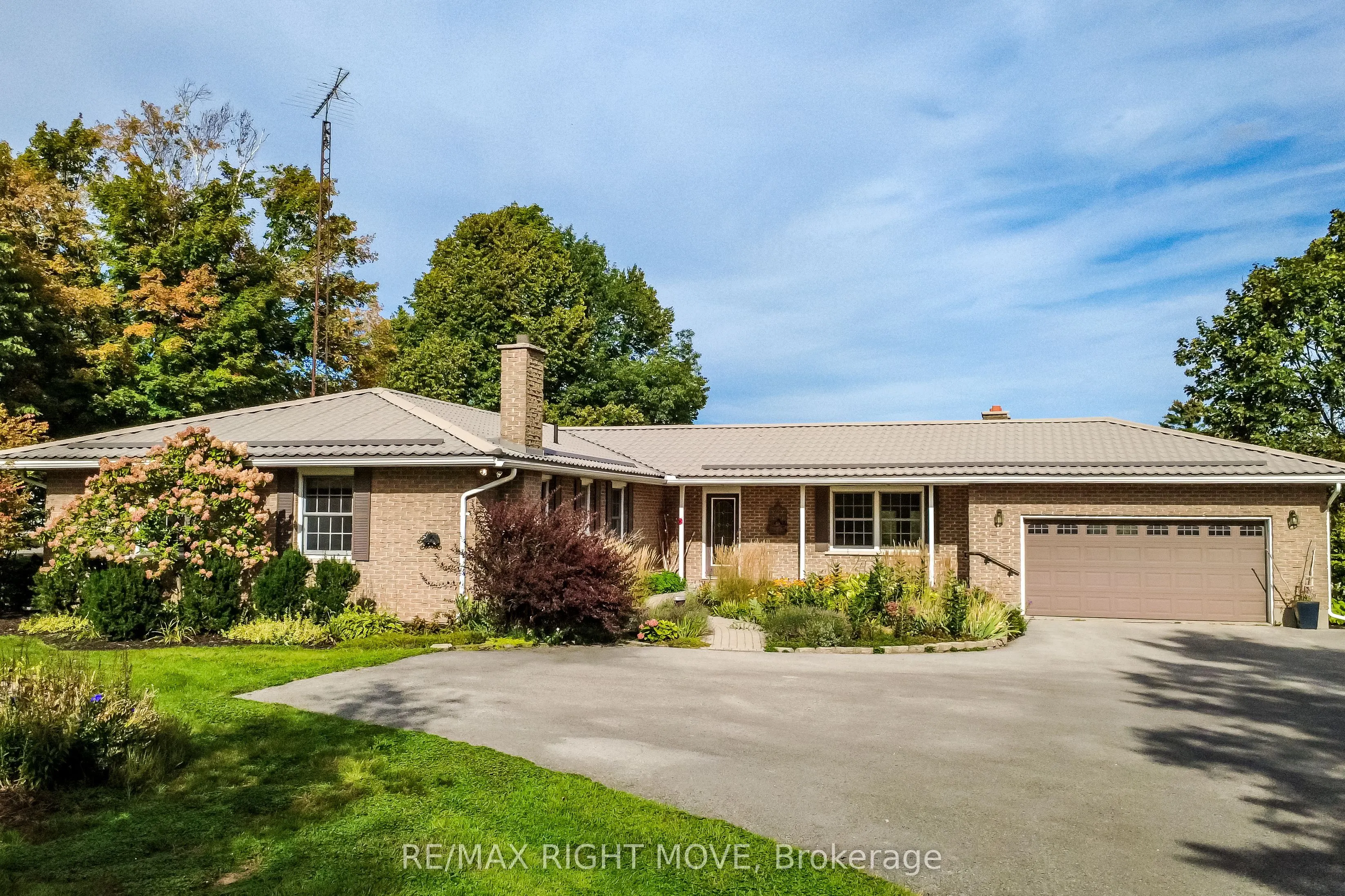 570 Lake Dalrymple Road